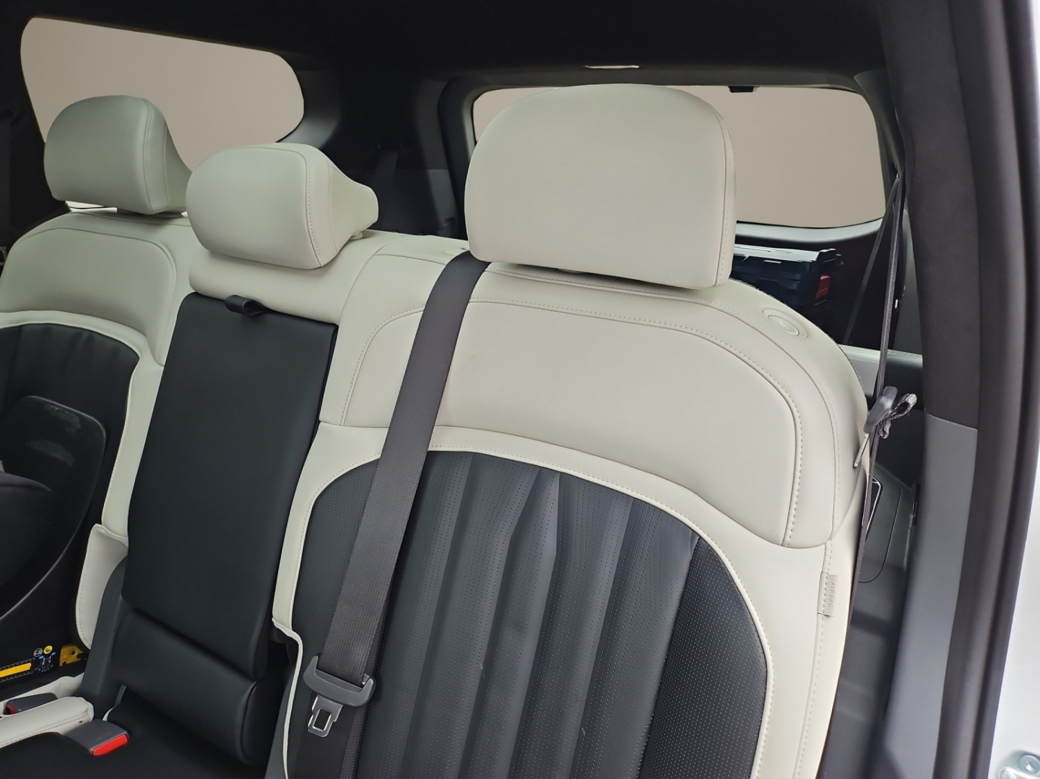 KIA EV9 99.8 kWh GT-Line 4x4-image-10
