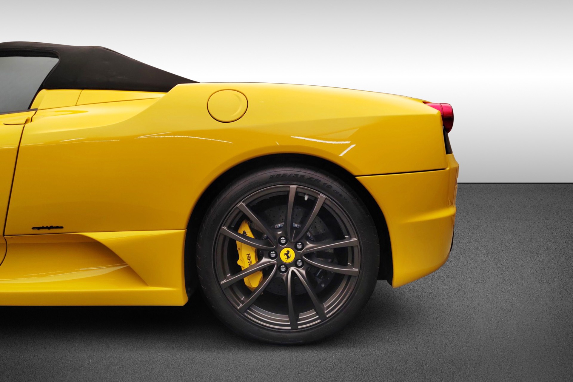 FERRARI F430 16M-image-9