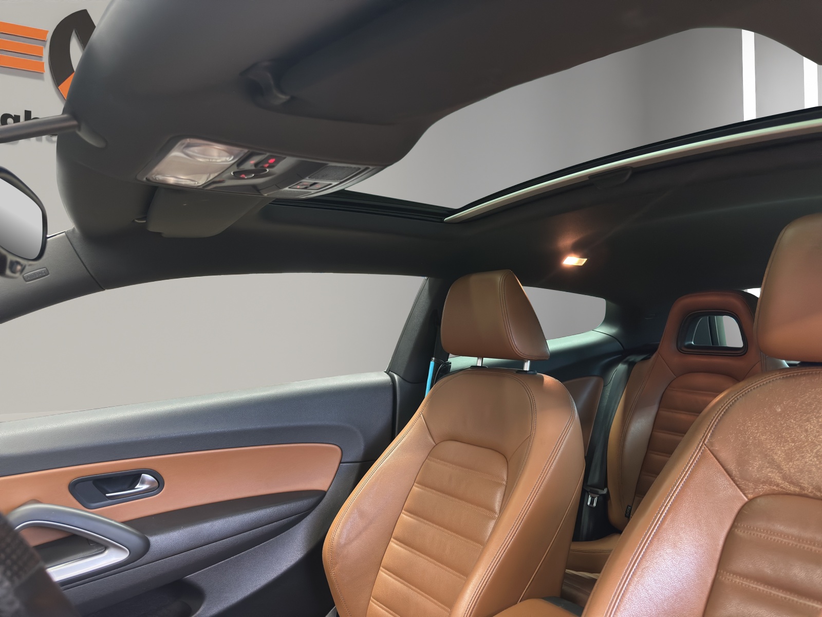 VW Scirocco 2.0 TSI-image-15