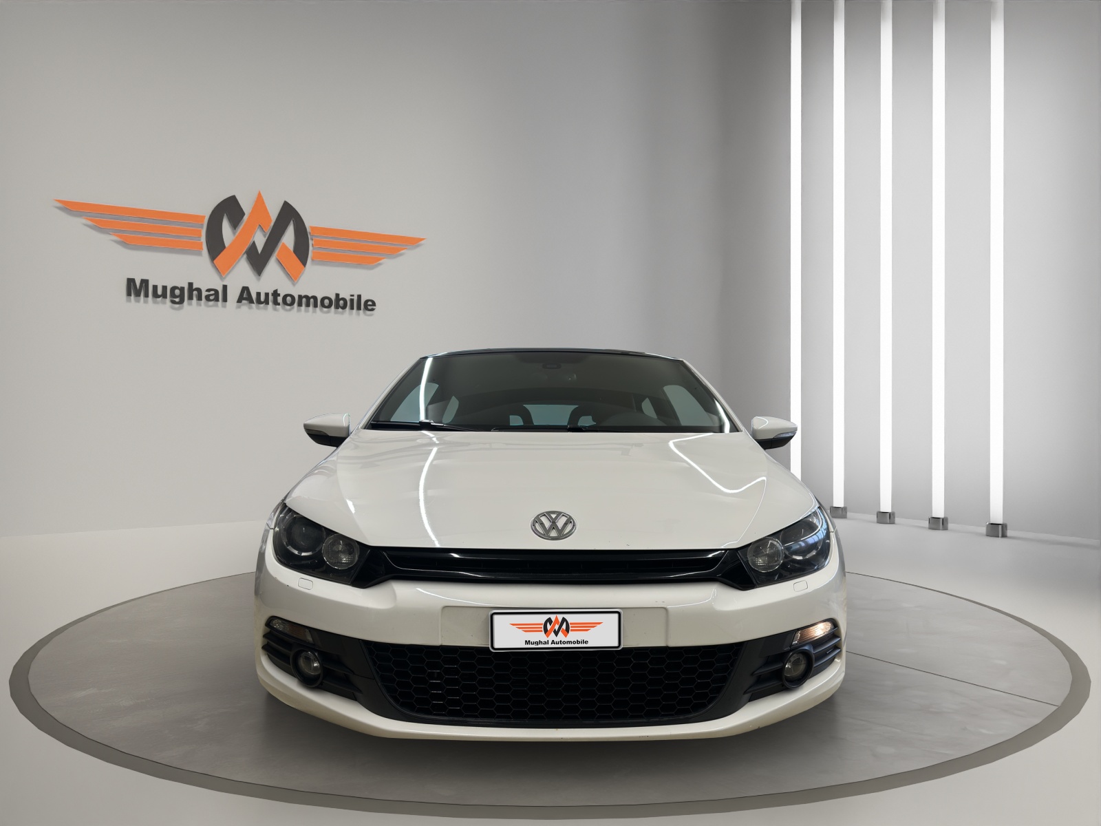 VW Scirocco 2.0 TSI-image-1