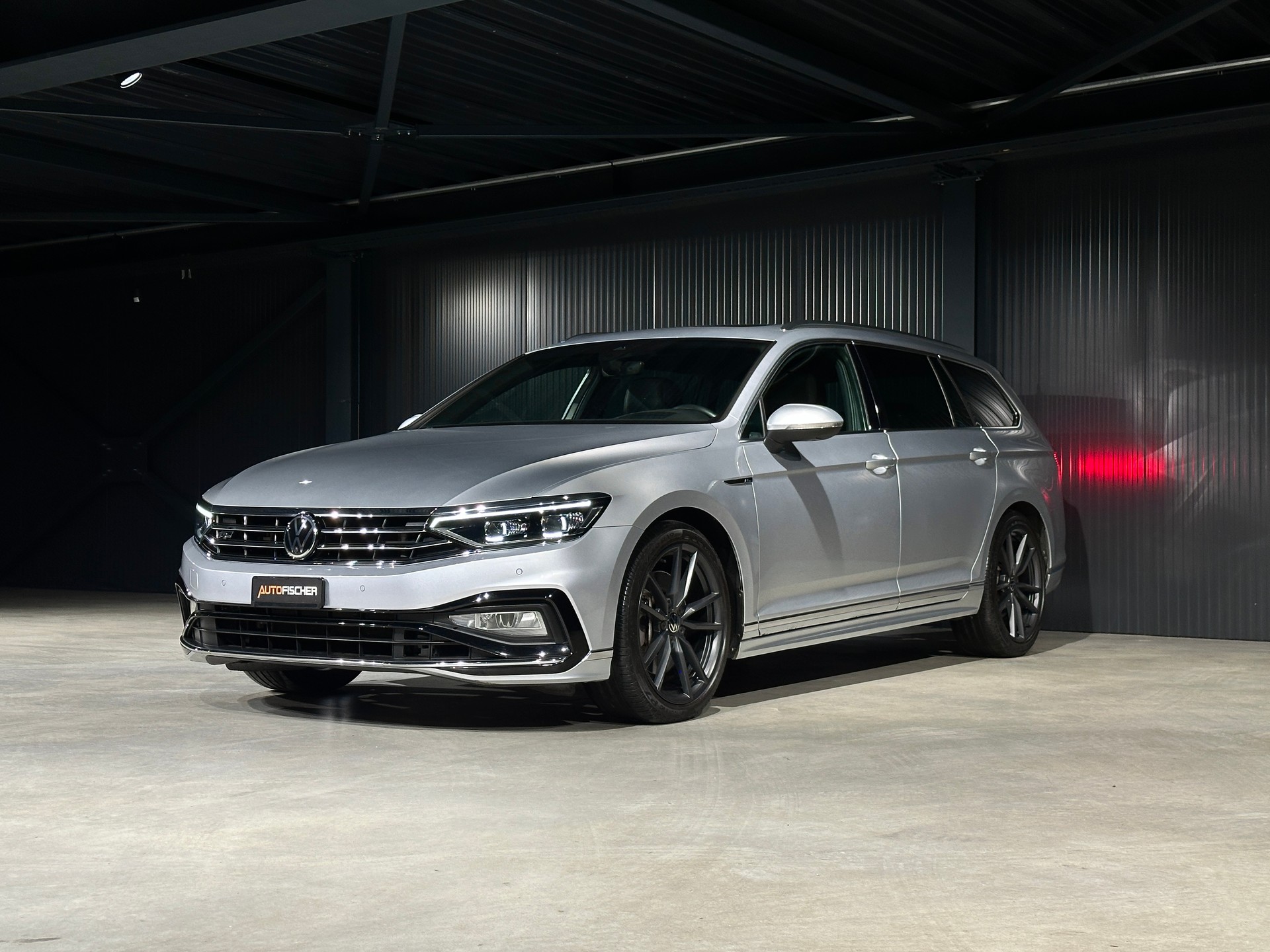 VW Passat Variant 2.0 TSI Elegance 4Motion DSG-showroom-element-3