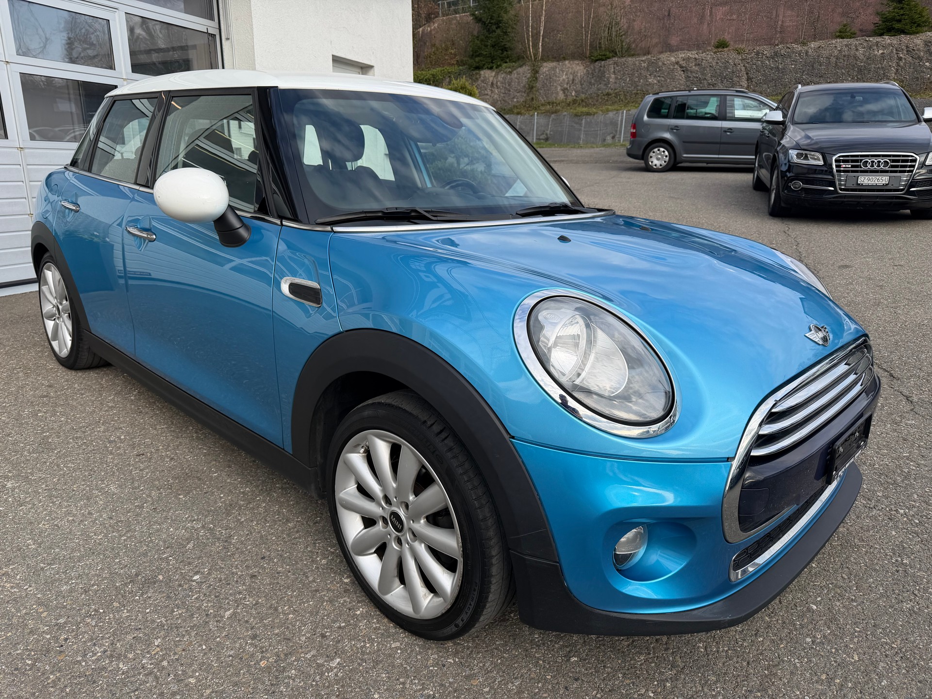 MINI Cooper Steptronic-showroom-element-3