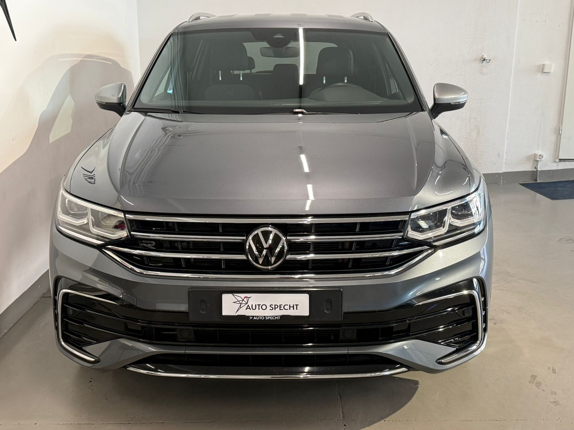 VW Tiguan Allspace 2.0TSI R-Line 4Motion DSG-showroom-element-2