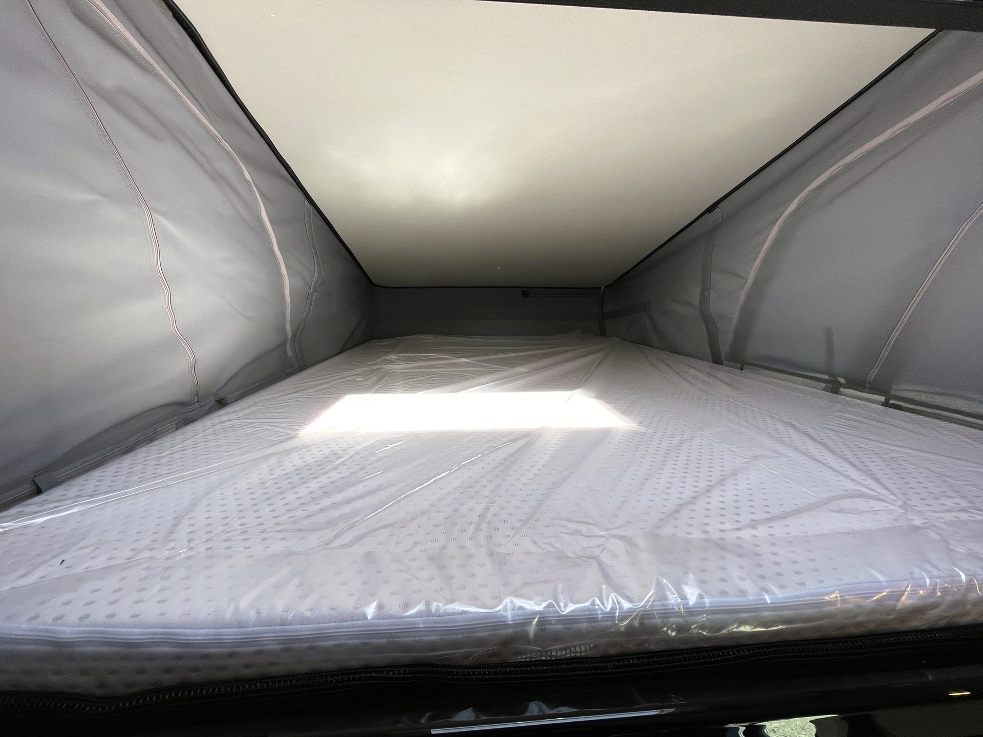 DETHLEFFS Globetrail 600 DS "95 Jahre Edition" auf Basis Fiat Ducato-image-15