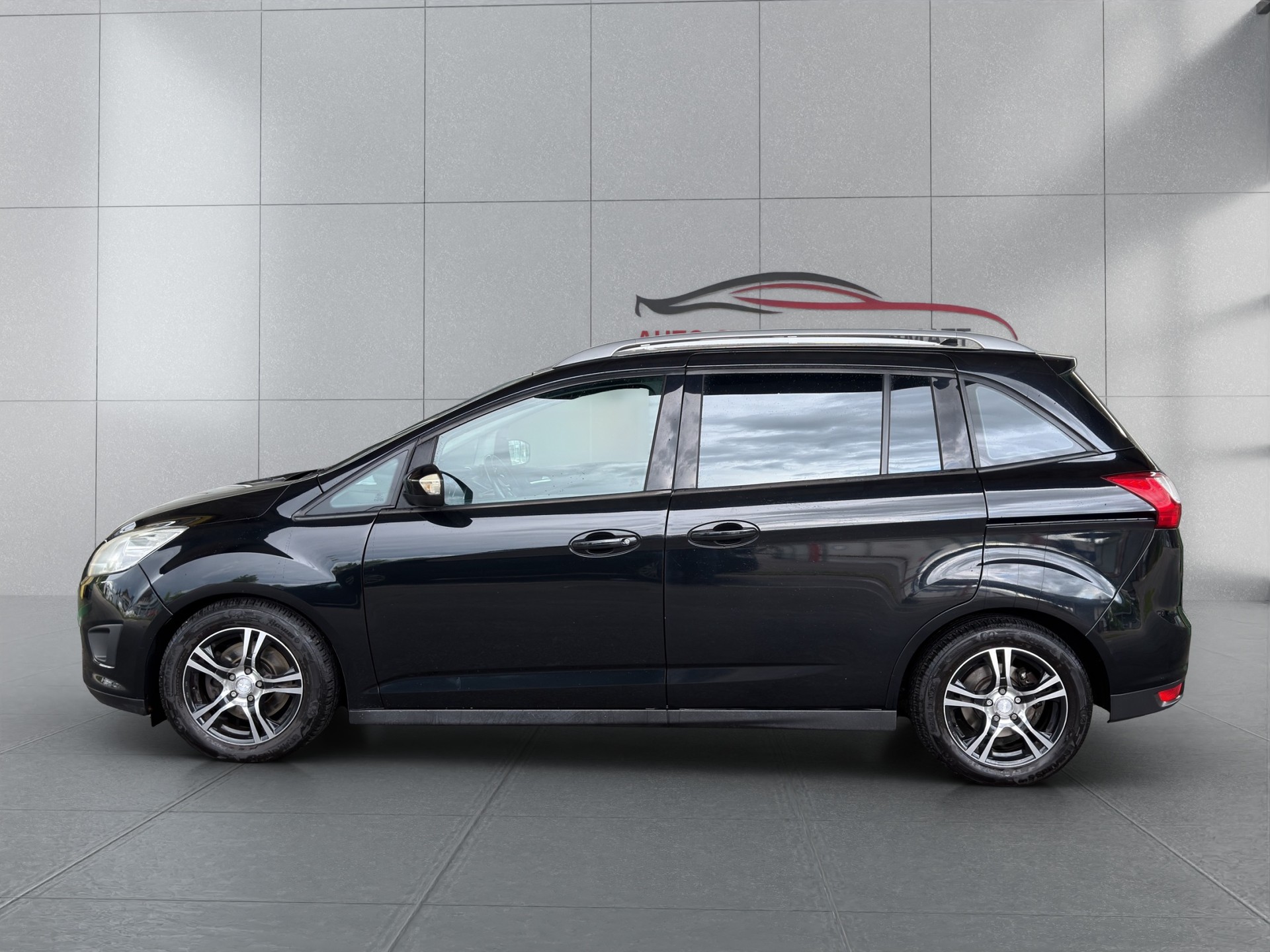 FORD Grand C-MAX-image-3