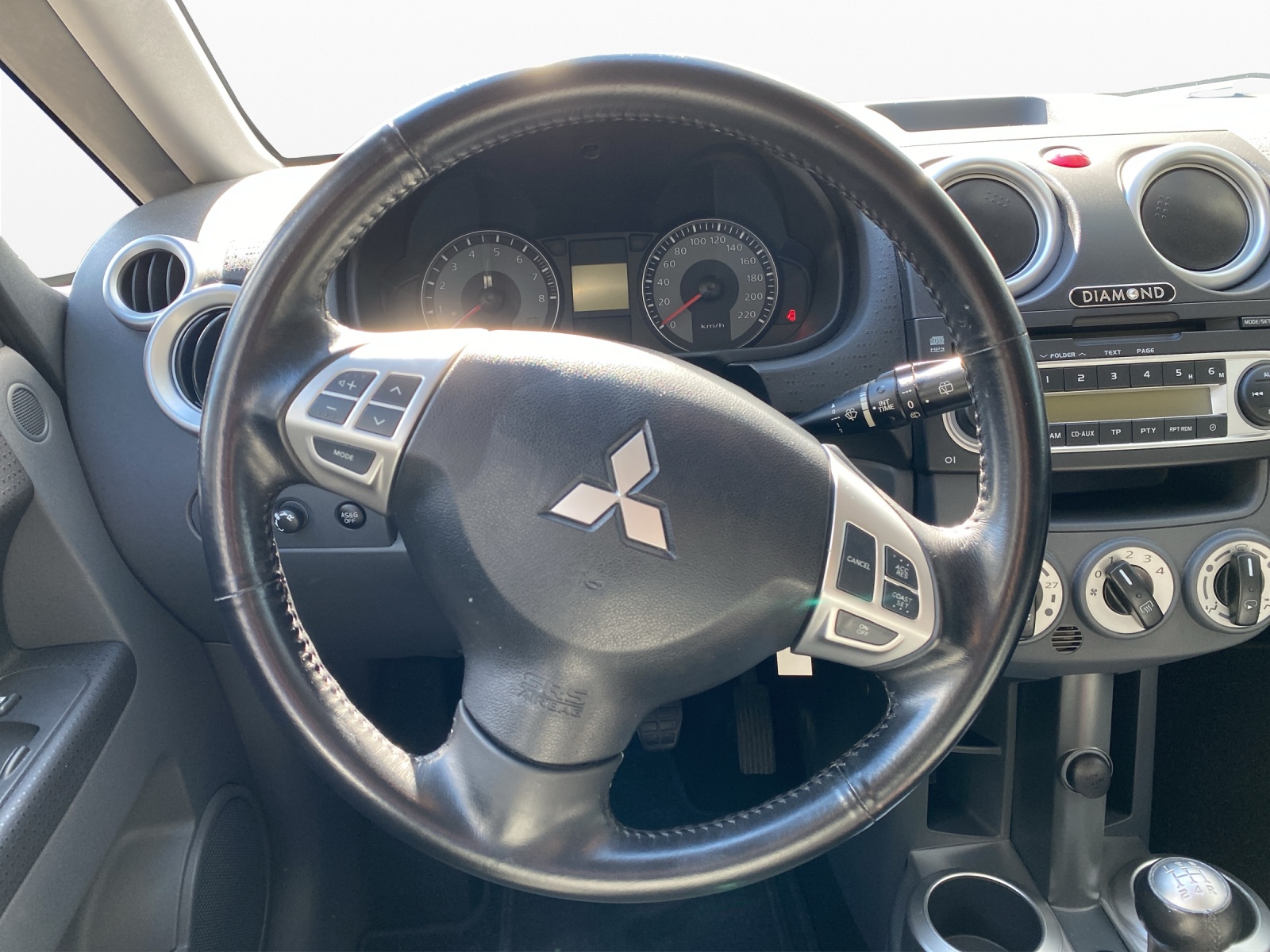 MITSUBISHI Colt 1.3 16V Diamond ClearT-image-12