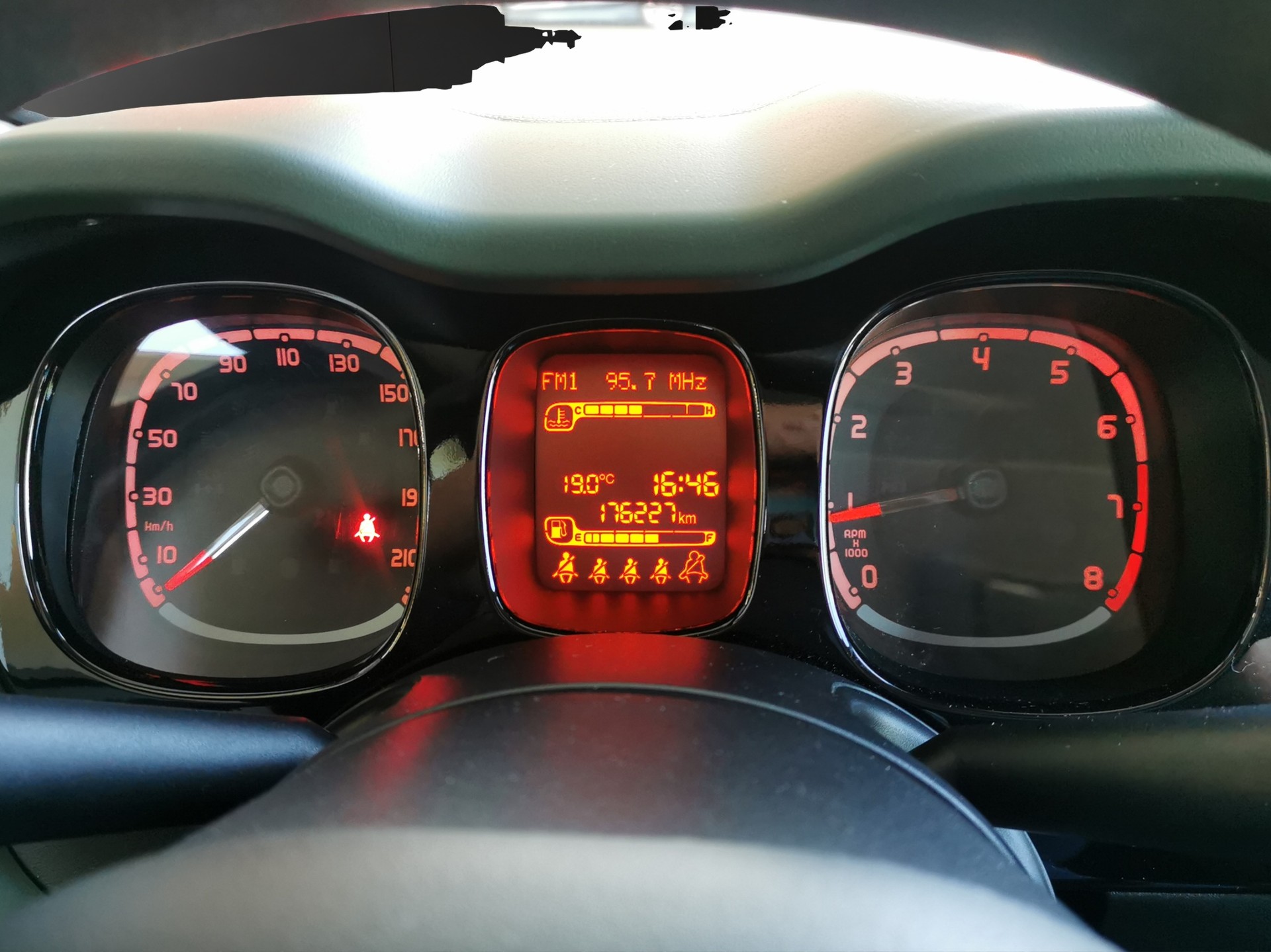 FIAT Panda 0.9 Twinair Turbo Climbing 4x4-image-16