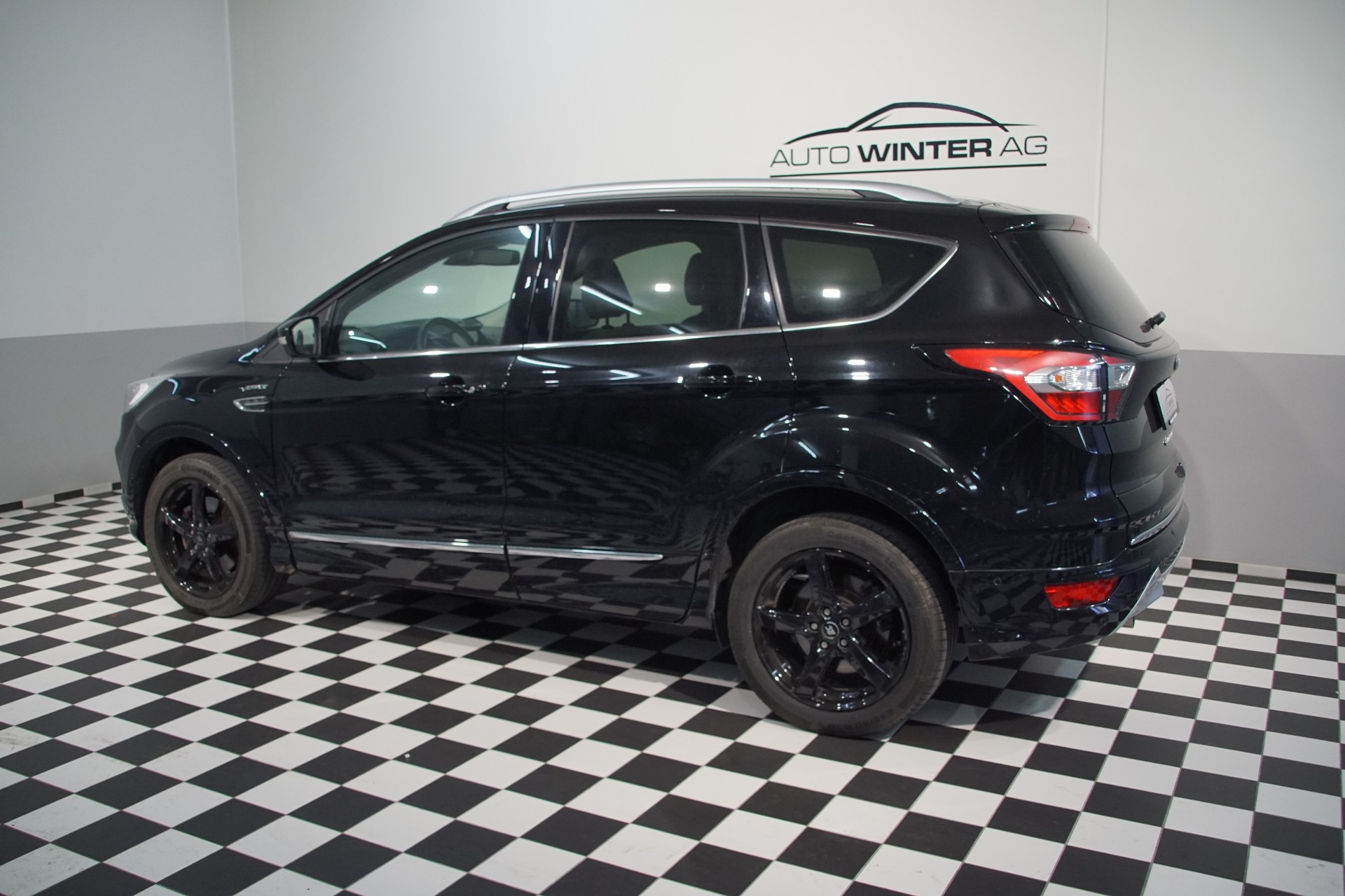 FORD Kuga 2.0 TDCi Vignale 4WD PowerShift-image-7