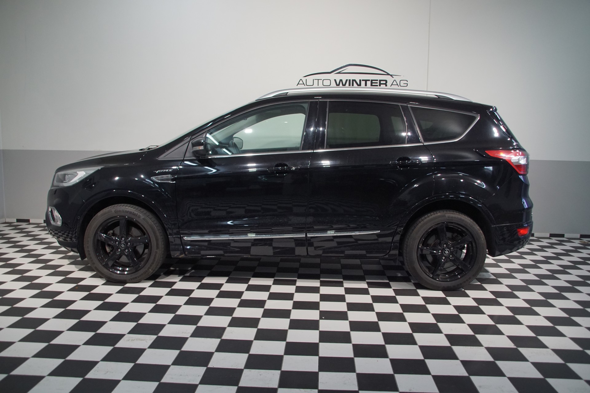 FORD Kuga 2.0 TDCi Vignale 4WD PowerShift-image-9