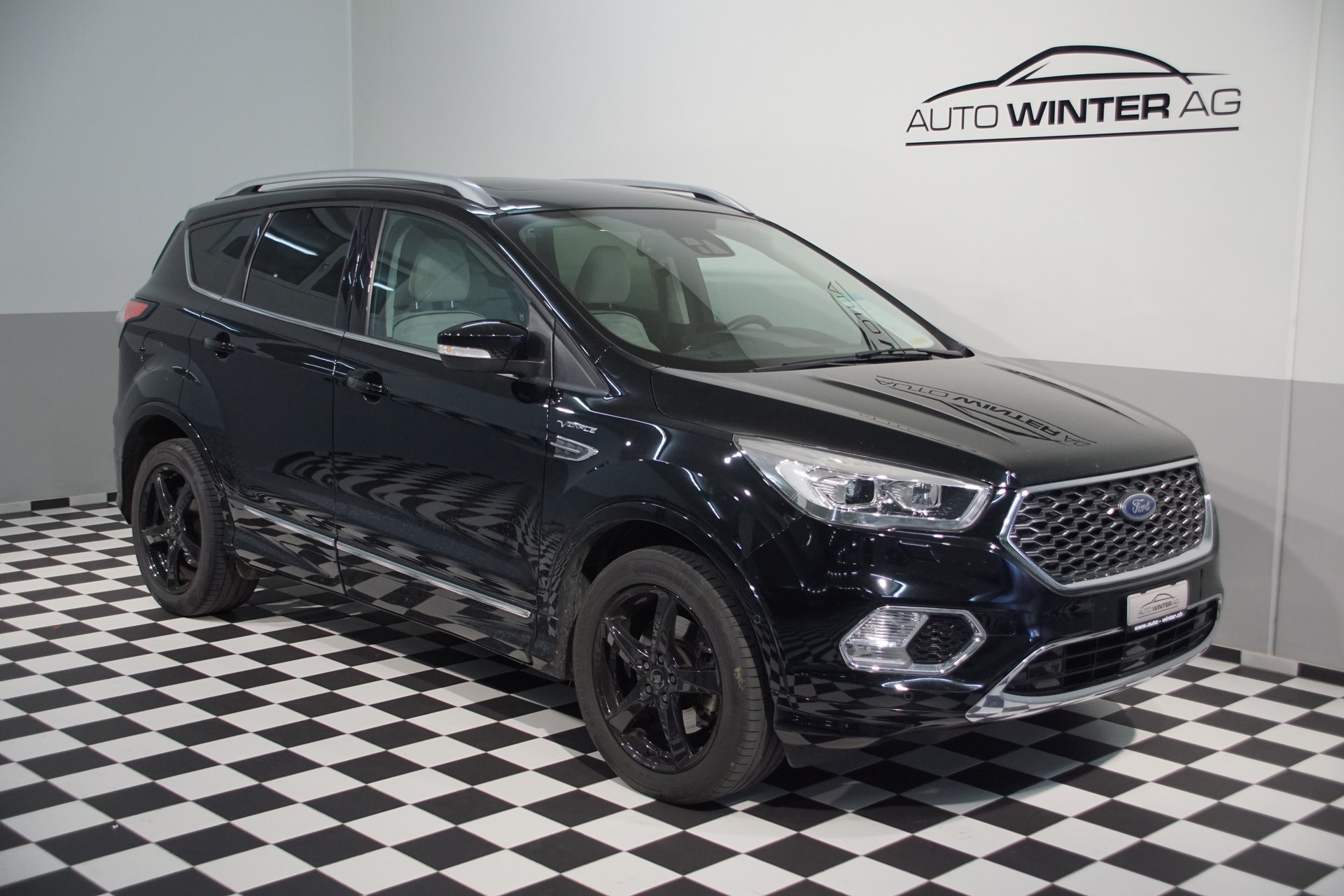 FORD Kuga 2.0 TDCi Vignale 4WD PowerShift-showroom-element-1