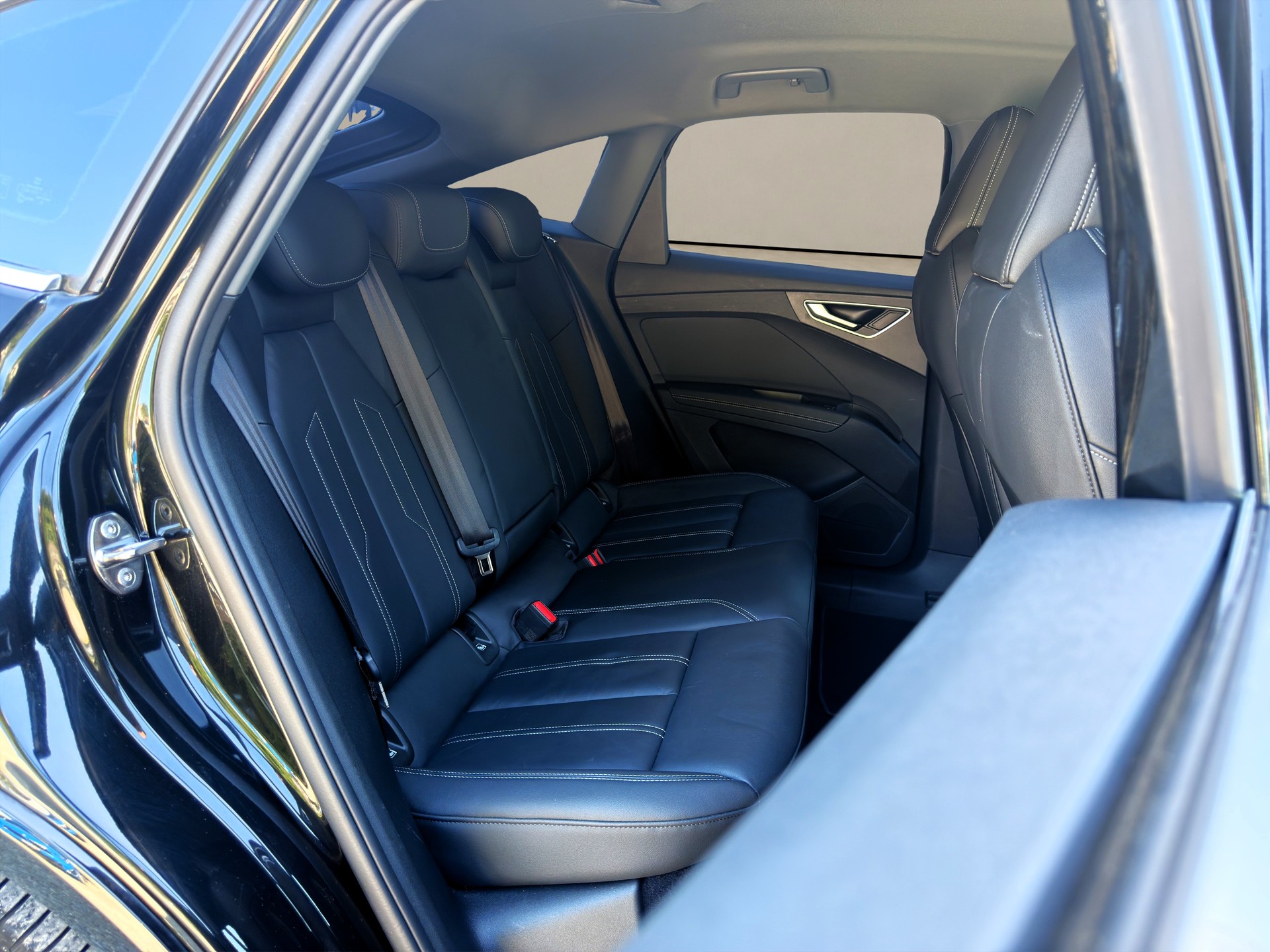 AUDI Q4 Sportback e-tron 50 quattro-image-14
