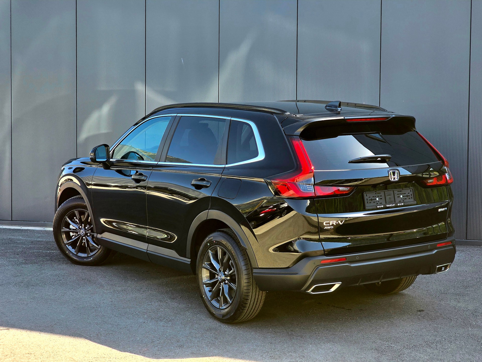 HONDA CR-V 2.0i MMD Advance 4WD-image-1