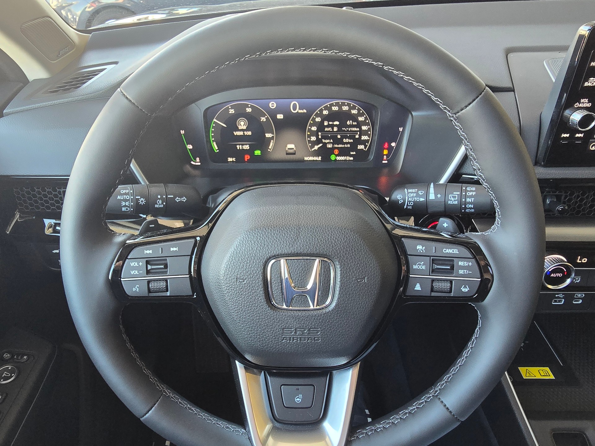HONDA CR-V 2.0i MMD Advance 4WD-image-4