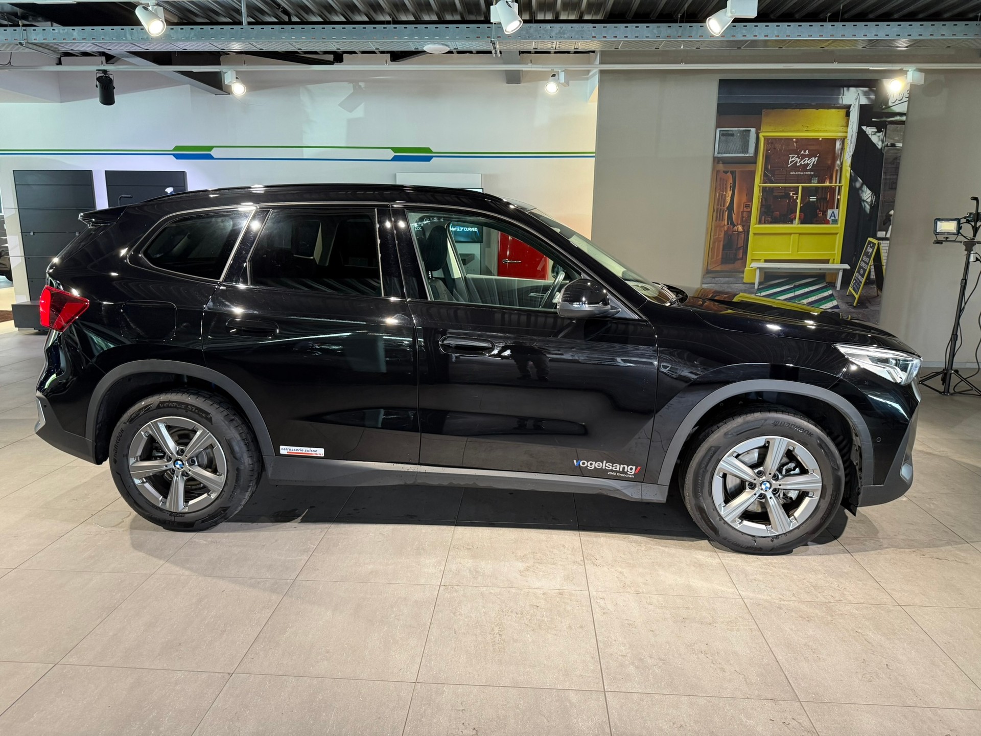 BMW X1 sDrive 18i-image-5