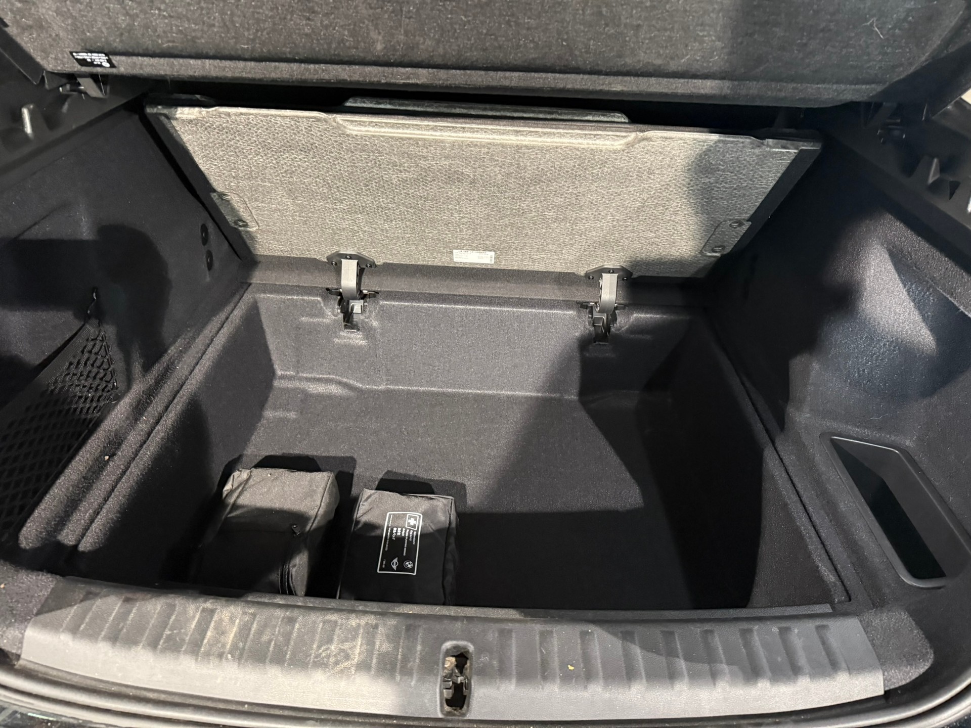 BMW X1 sDrive 18i-image-11