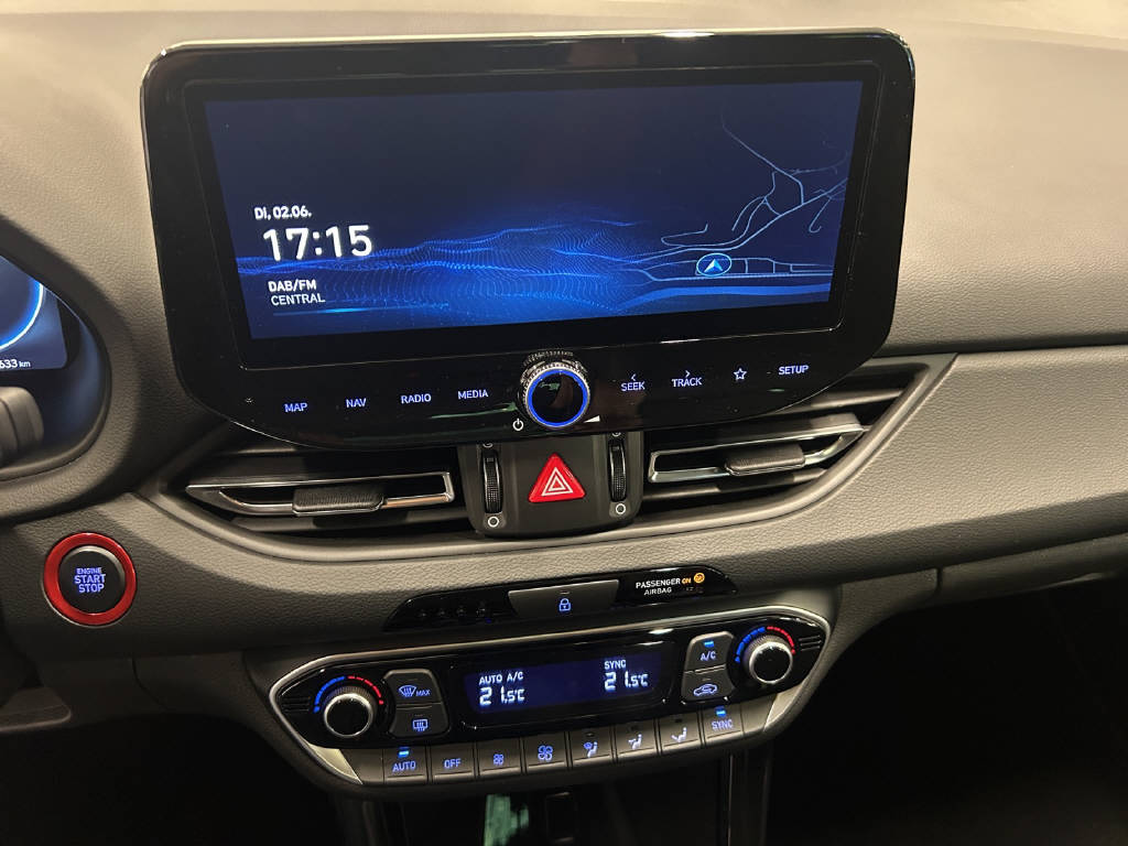 HYUNDAI i30 1.5 T-GDi N-Line-image-5