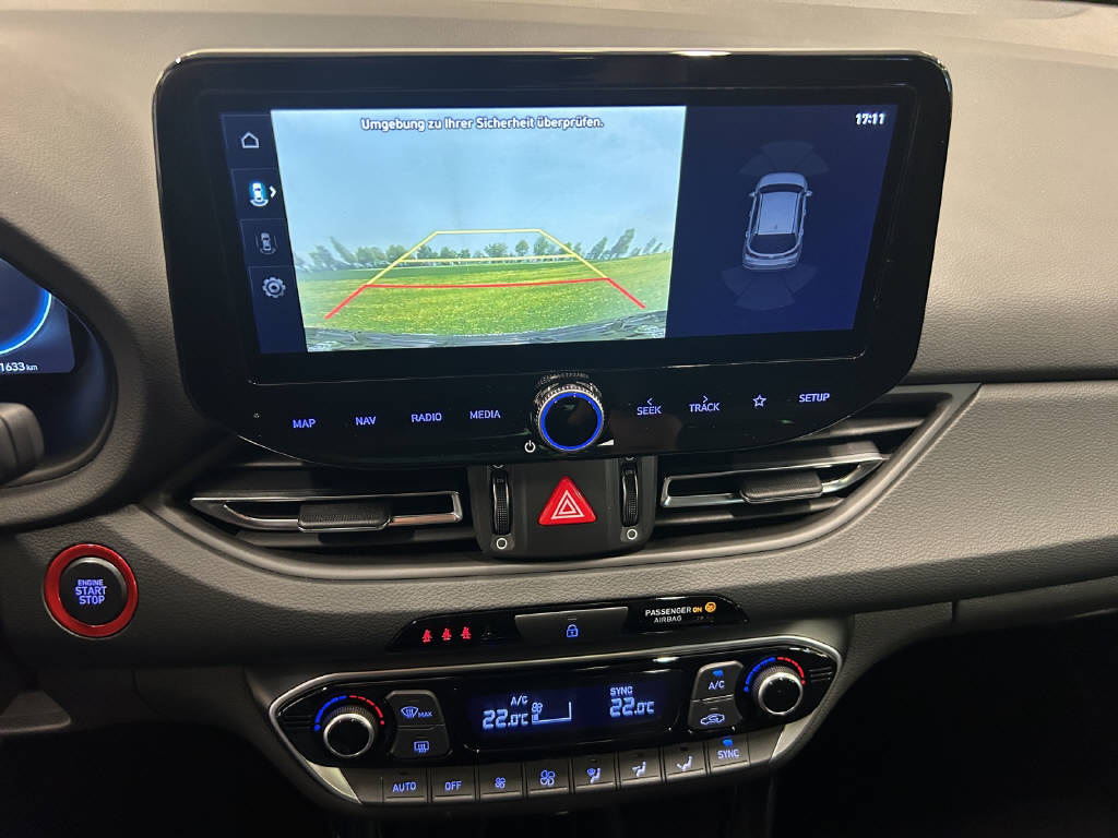 HYUNDAI i30 1.5 T-GDi N-Line-image-6