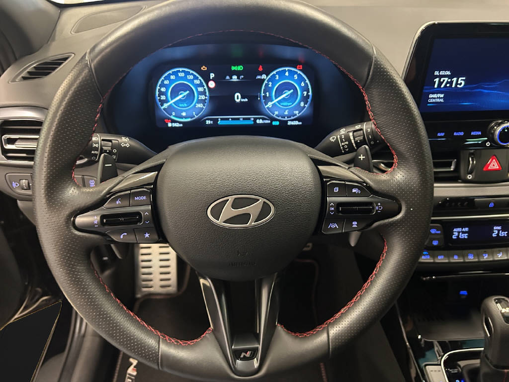 HYUNDAI i30 1.5 T-GDi N-Line-image-8