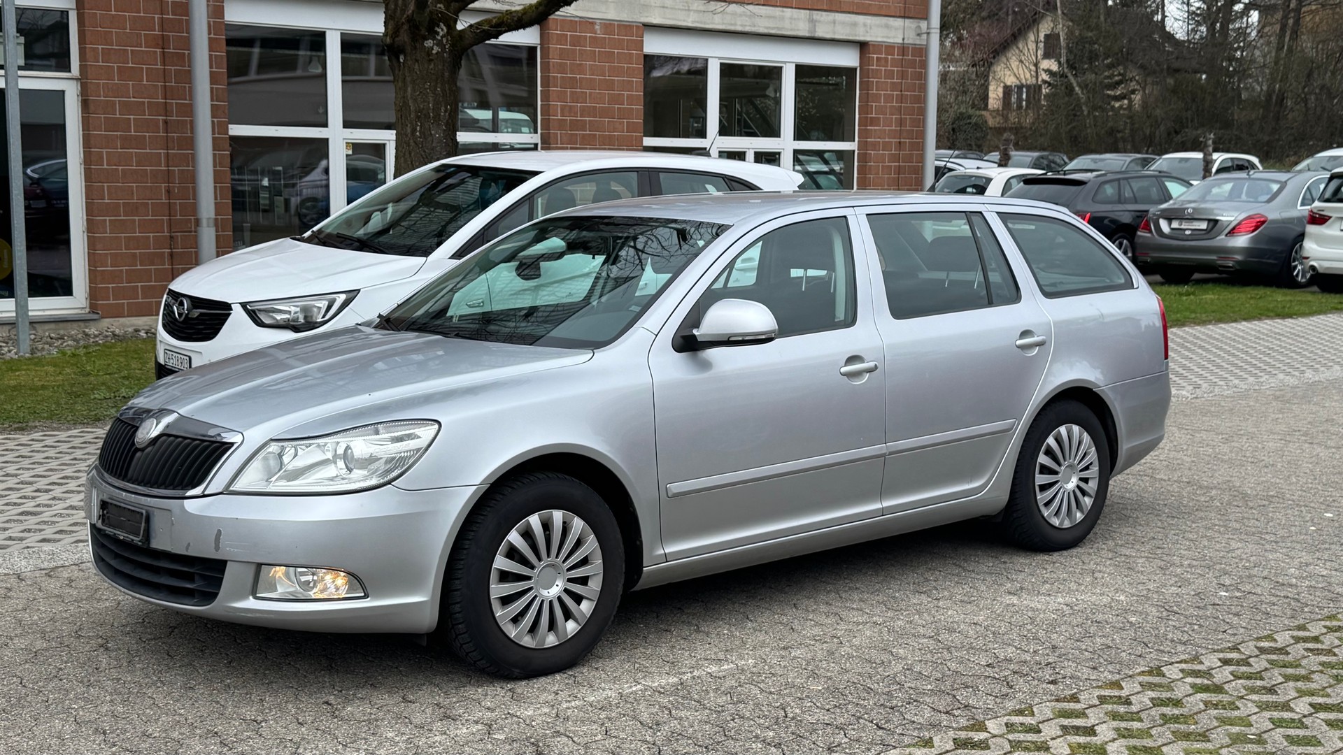 SKODA Octavia Combi 1.6 TDI Elegance DSG