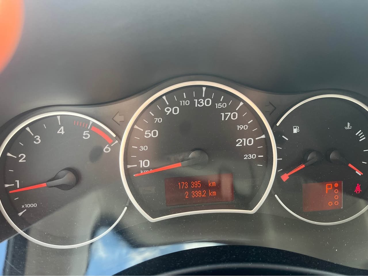 RENAULT Koleos 2.0 dCi Dynamique 4x4 Automatic-image-11