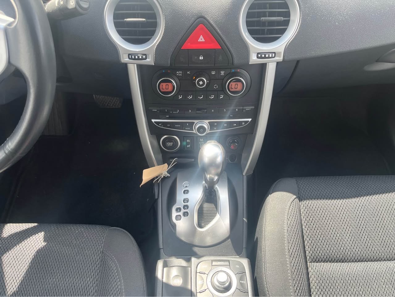 RENAULT Koleos 2.0 dCi Dynamique 4x4 Automatic-image-9