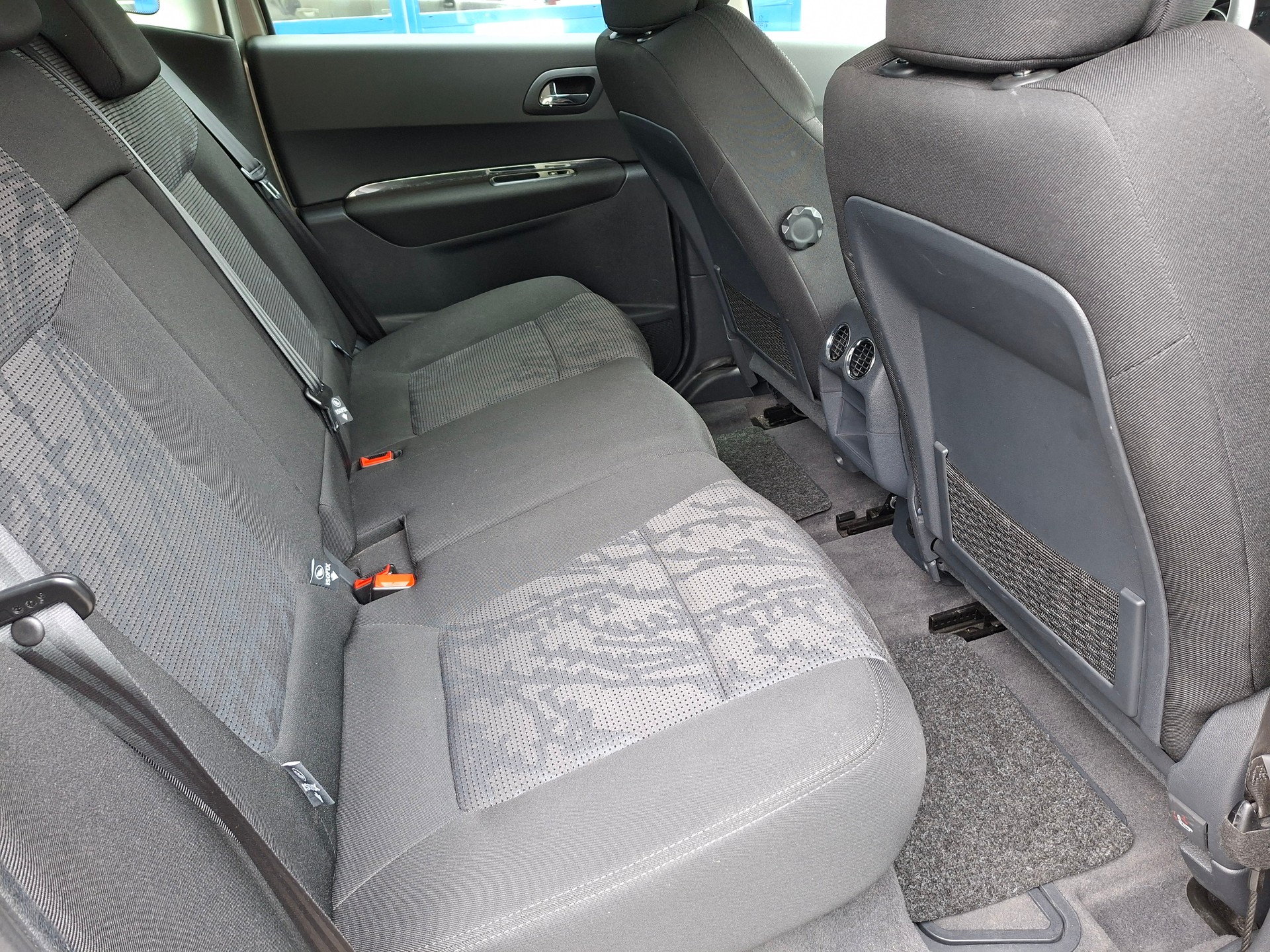 PEUGEOT 3008 1.6 16V T Sport-image-10