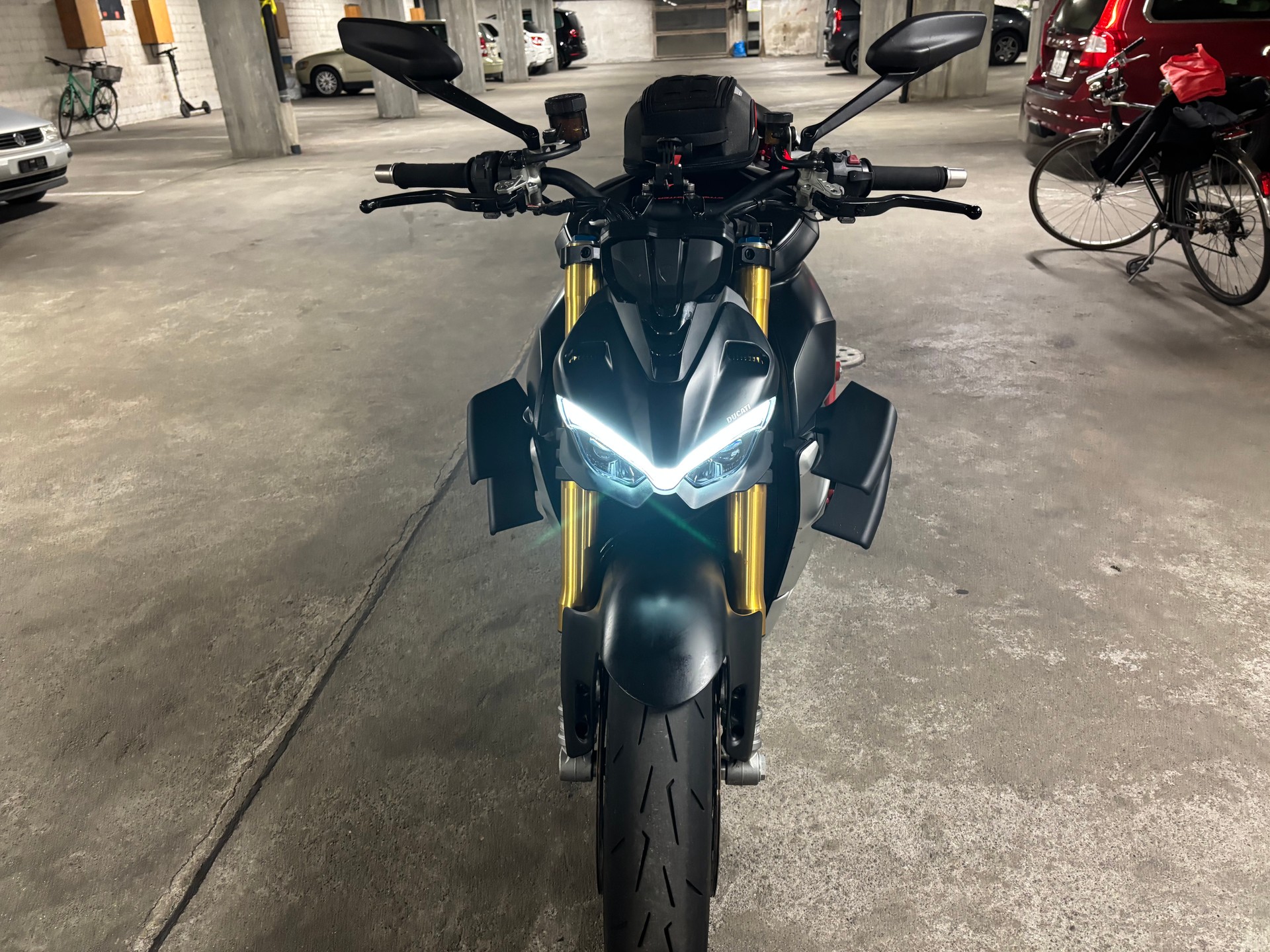 DUCATI Streetfighter V4 S-image-3