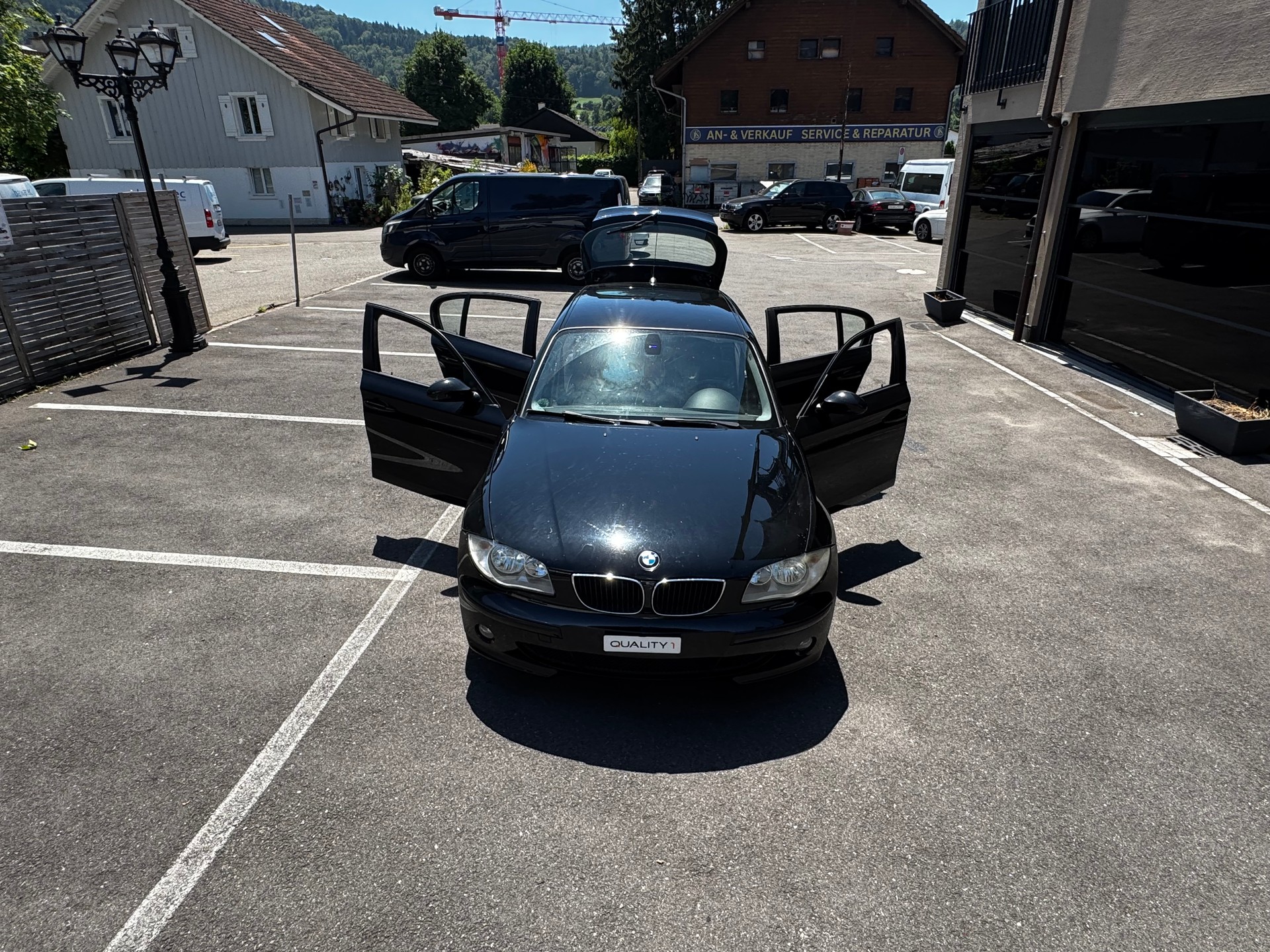 BMW 118i-image-15