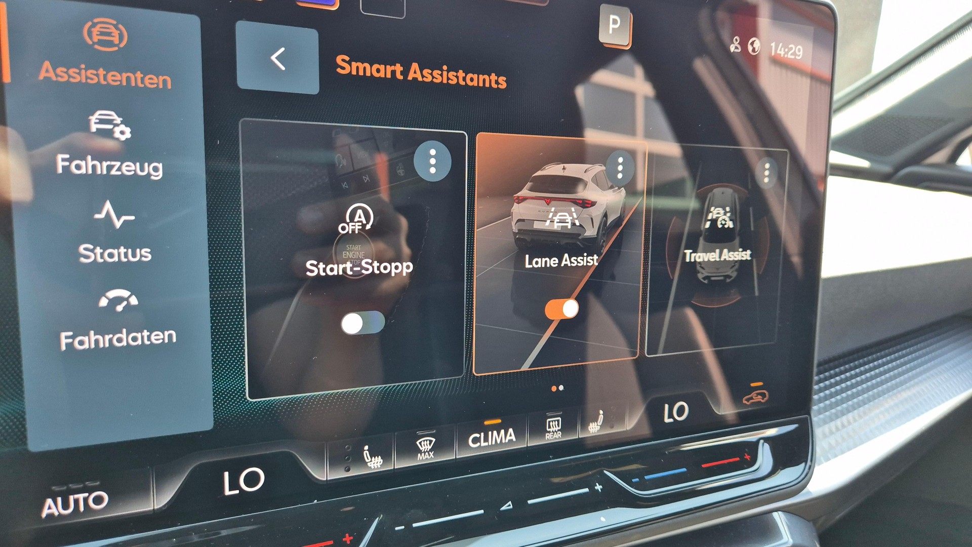 CUPRA Formentor 1.5 eTSI DSG-image-13