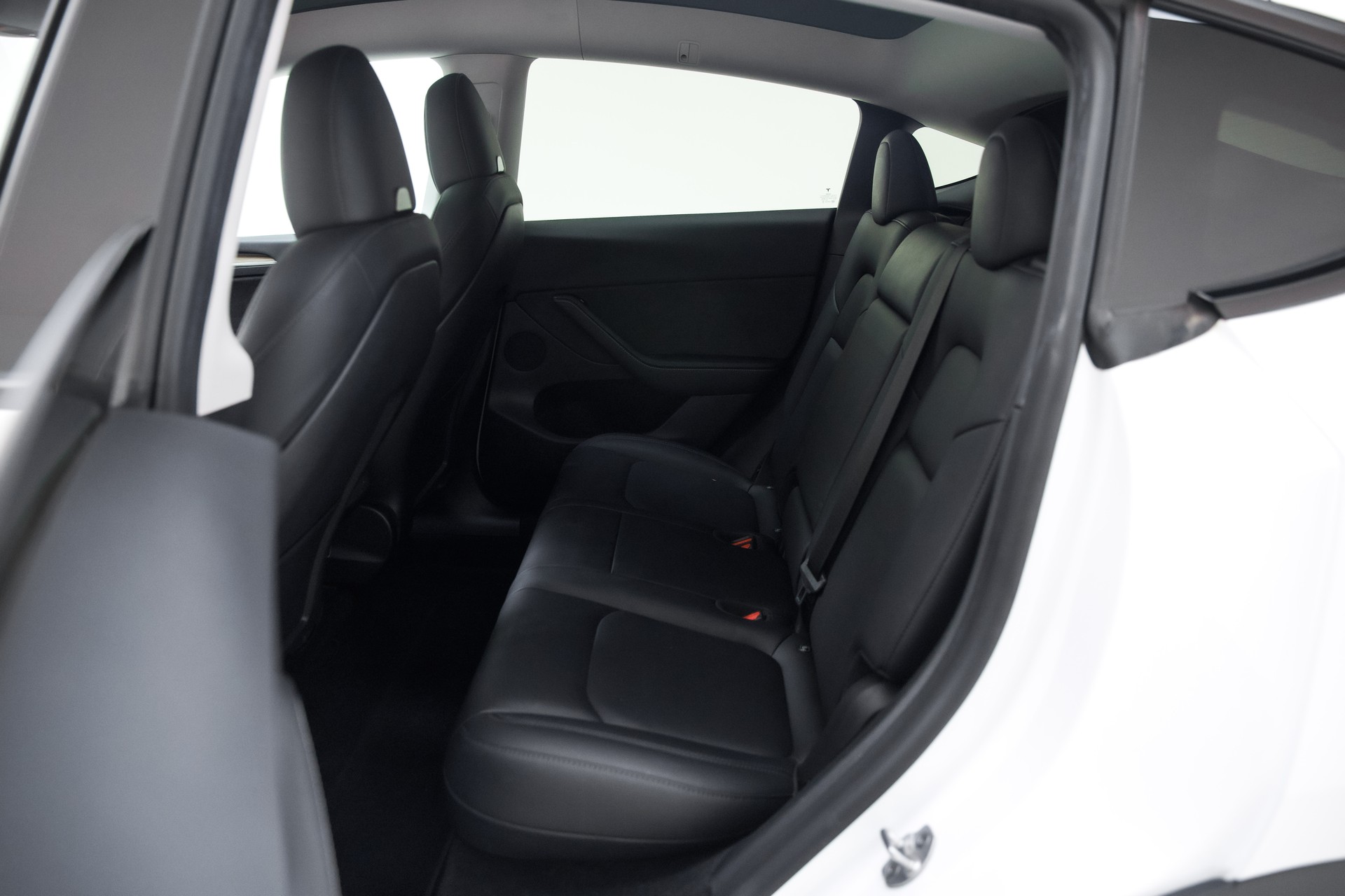 TESLA Model Y Long Range-image-22