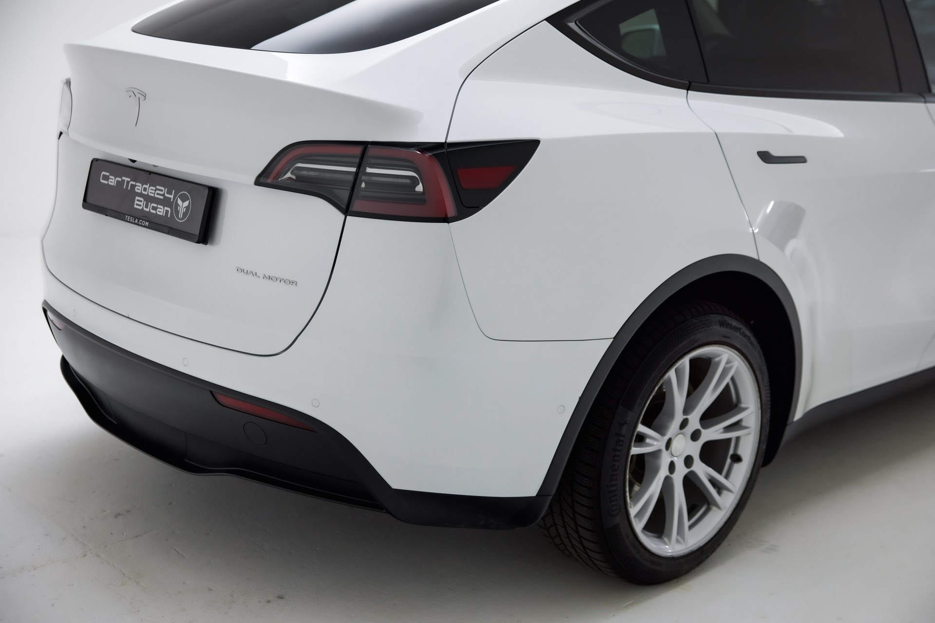 TESLA Model Y Long Range-image-15