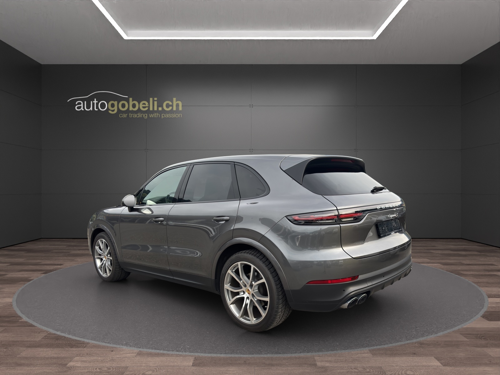 PORSCHE Cayenne S-showroom-element-1