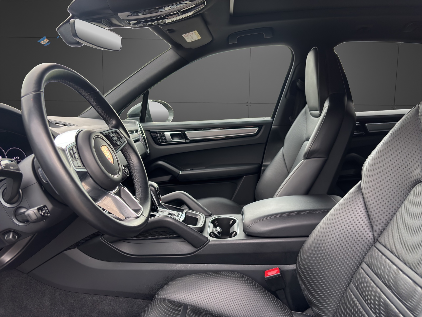 PORSCHE Cayenne S-showroom-element-2