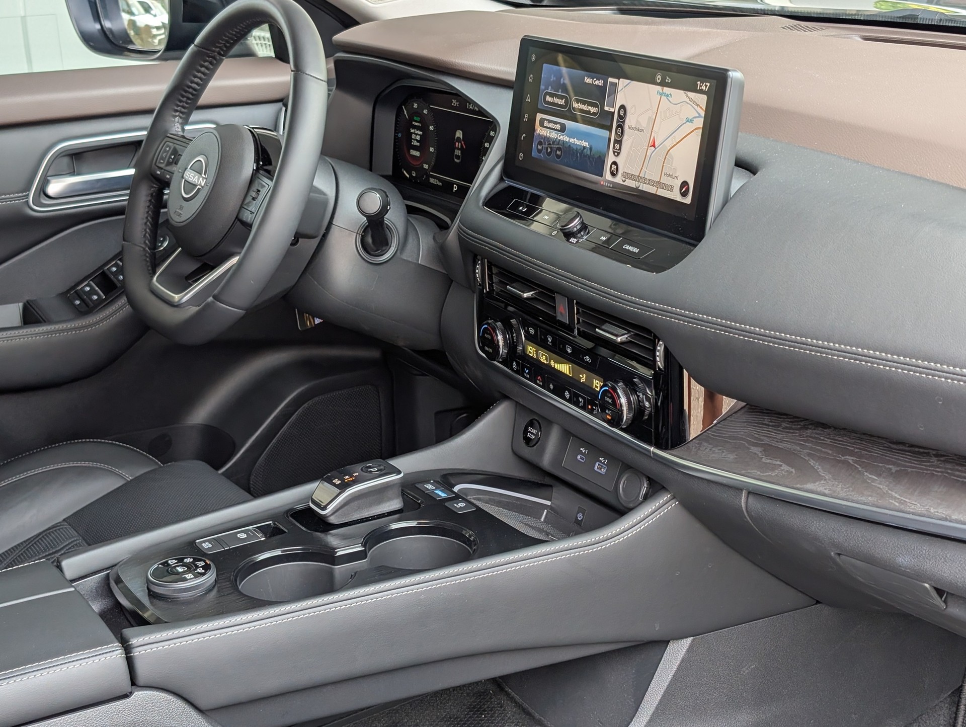 NISSAN X-Trail 1.5 VC-T e-Power 4WD Tekna+-image-17
