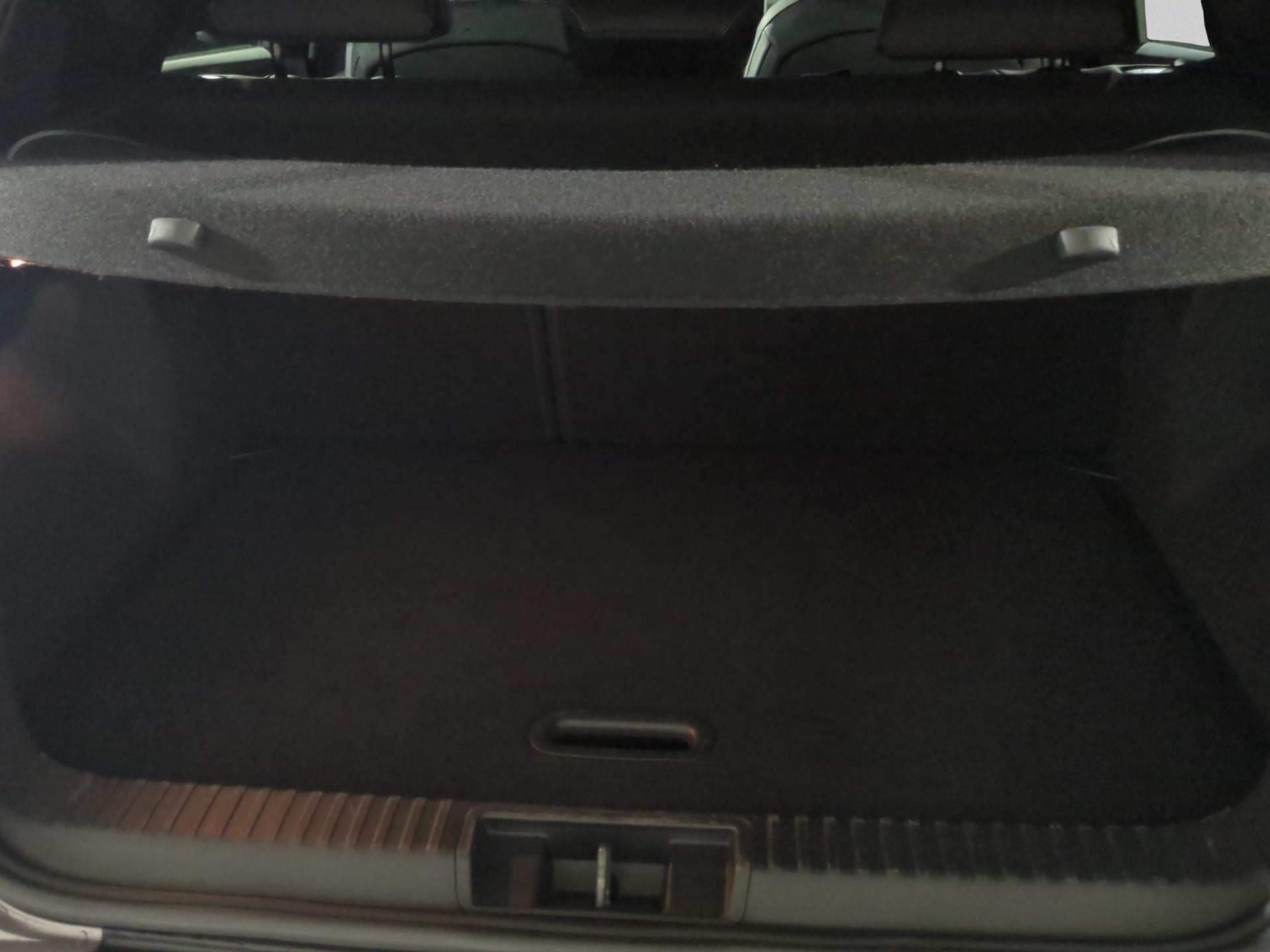 RENAULT Captur 1.3 TCe Esprit Alpine EDC-image-15