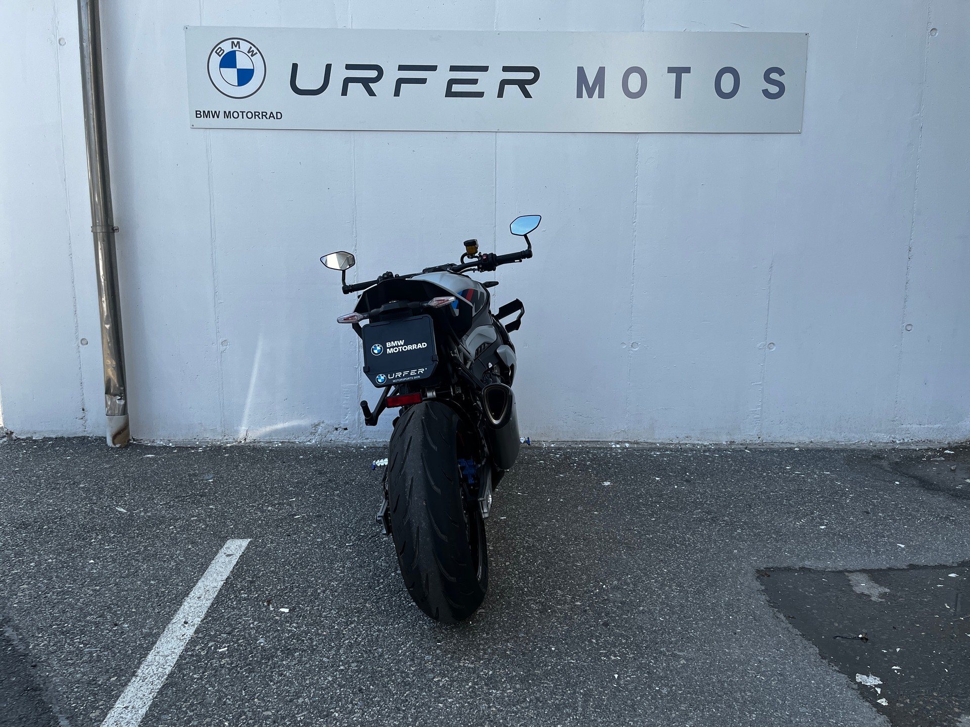 BMW M 1000 R-image-6