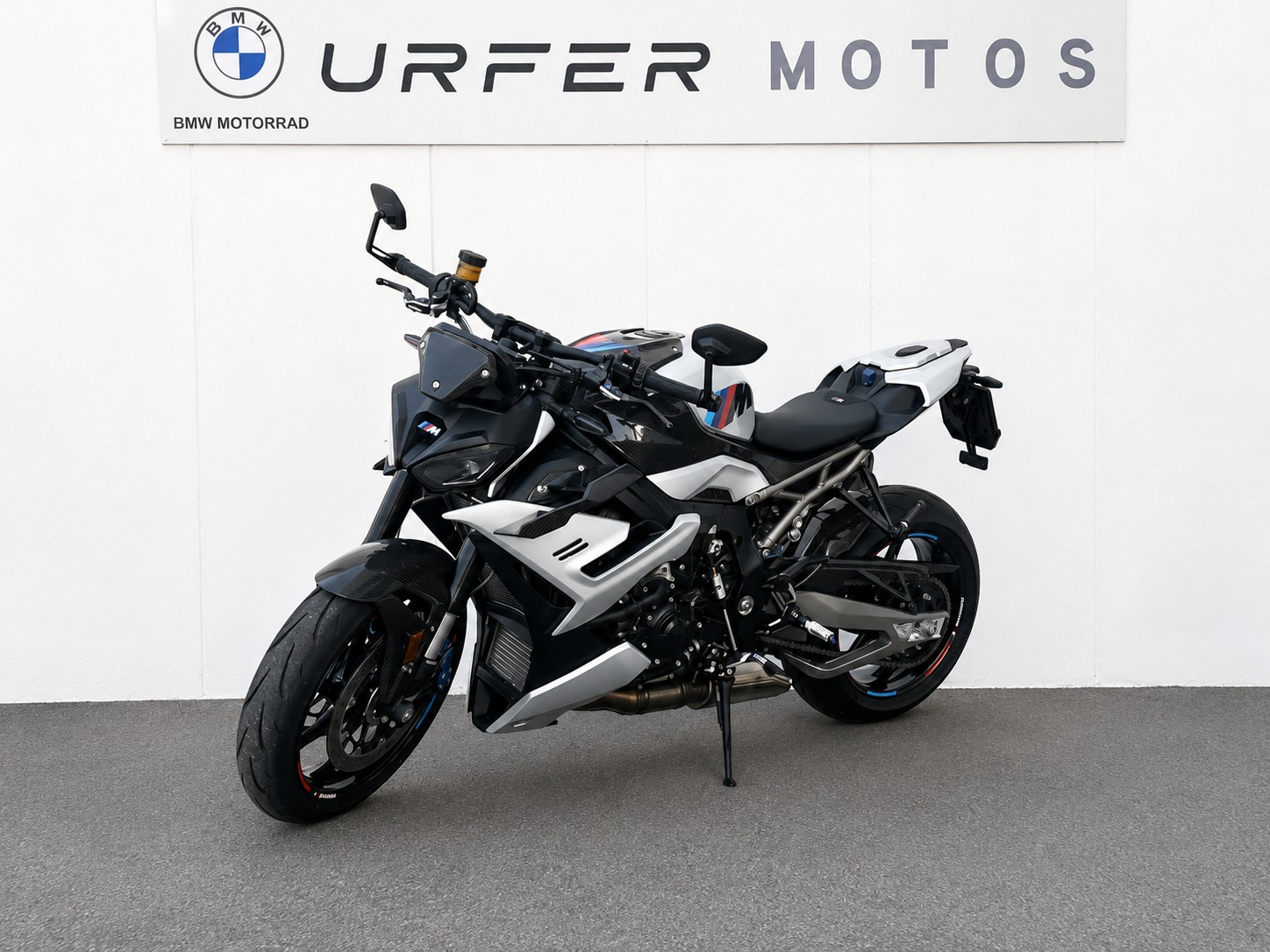 BMW M 1000 R-image-3