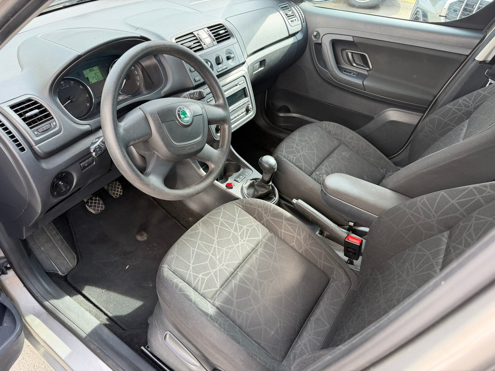 SKODA Roomster 1.2 TSI Style-image-6