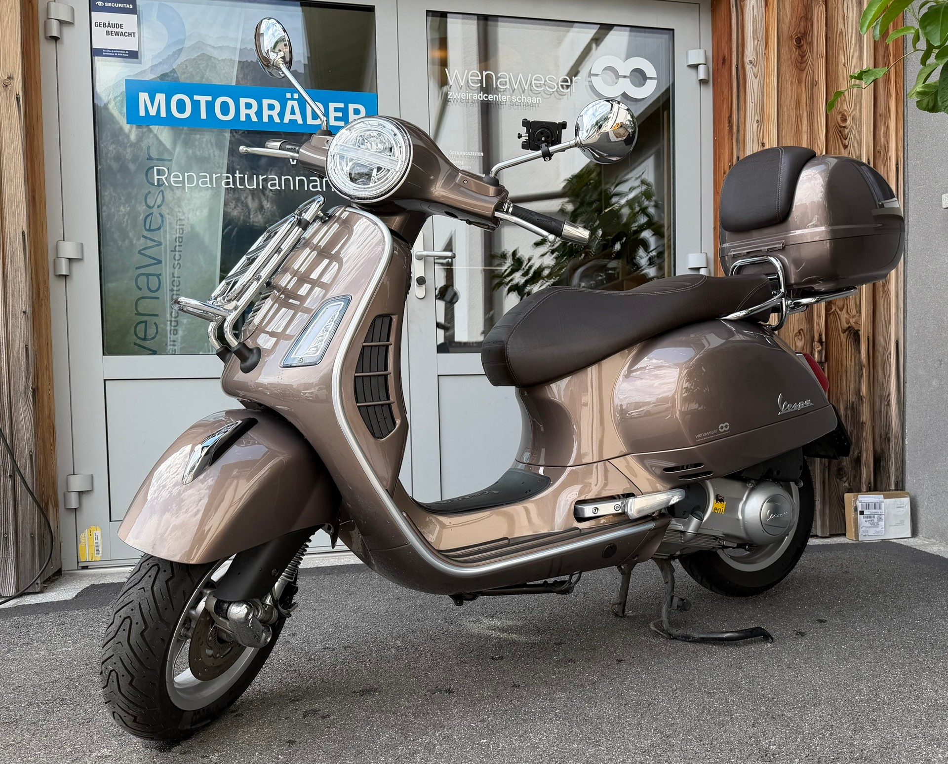 PIAGGIO Vespa GTS 300 HPE Touring ABS/ASR-image-0