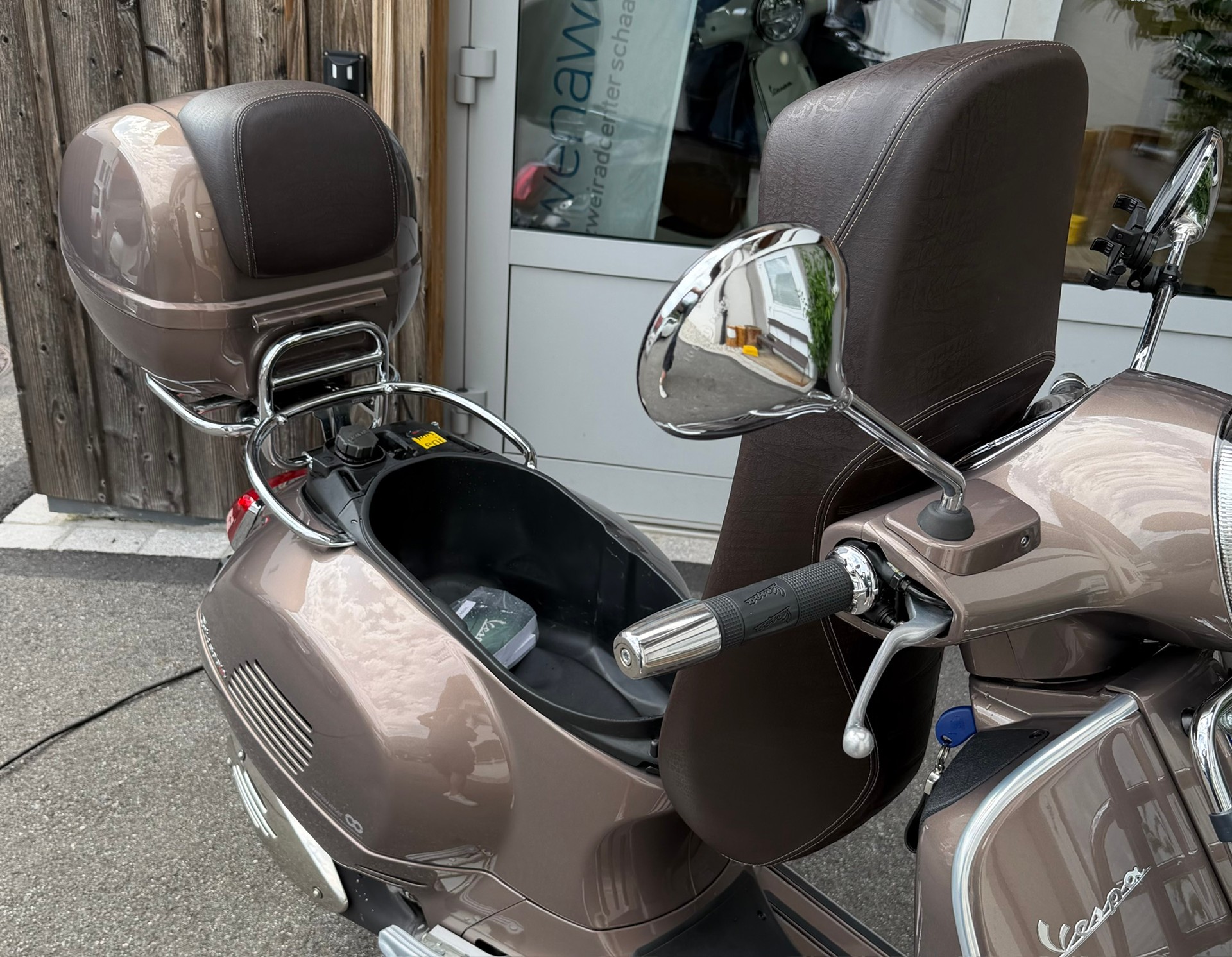 PIAGGIO Vespa GTS 300 HPE Touring ABS/ASR-image-4