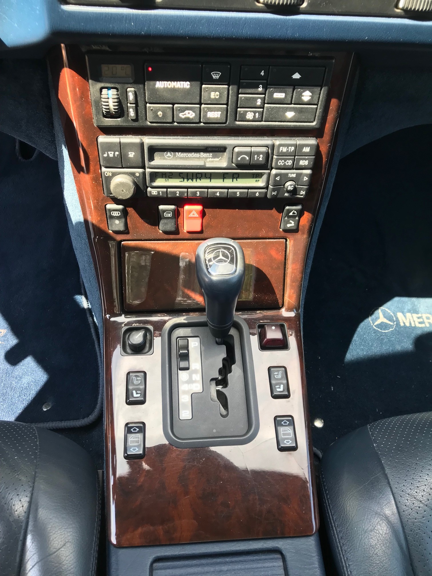 MERCEDES-BENZ SL 320-image-6