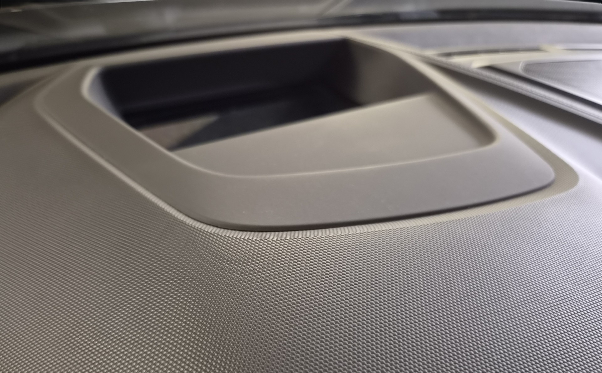 BMW M135i xDrive Steptronic-image-15
