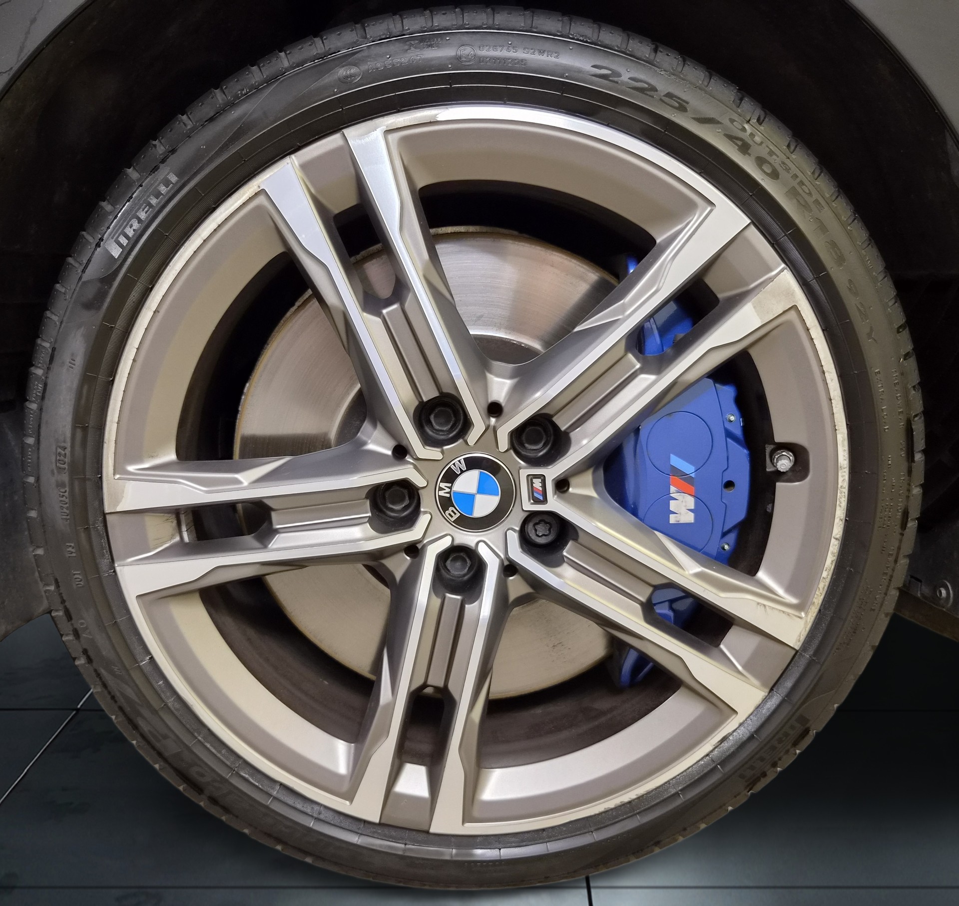 BMW M135i xDrive Steptronic-image-13