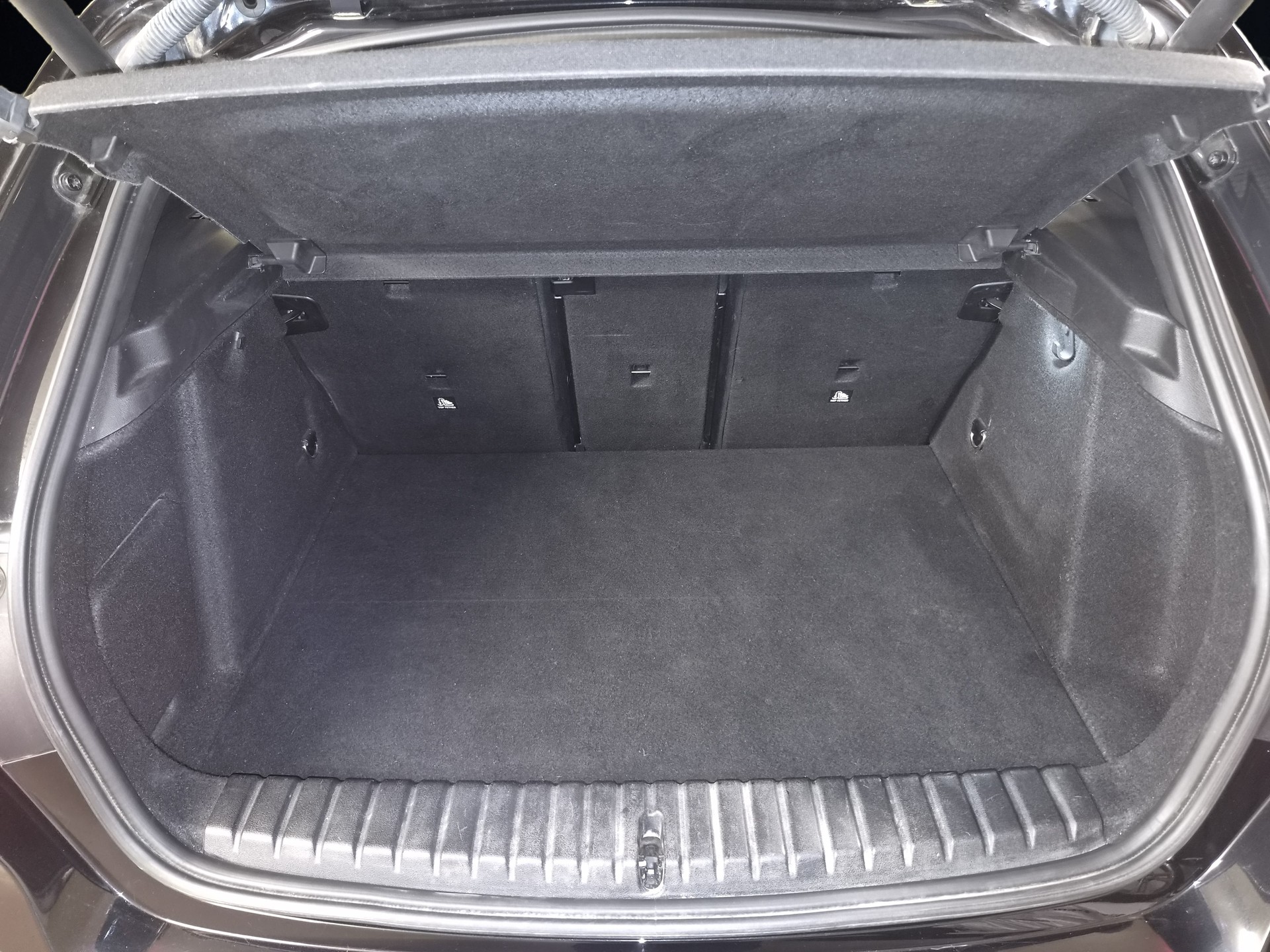 BMW M135i xDrive Steptronic-image-7