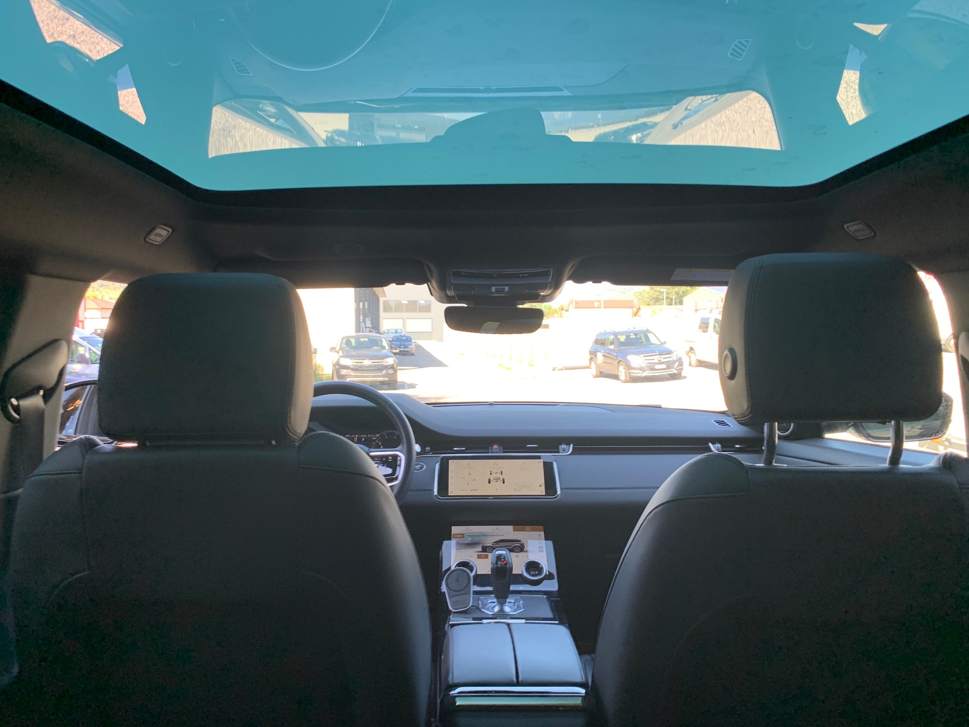 LAND ROVER Range Rover Evoque R-Dynamic P 300e SE AT8-image-16