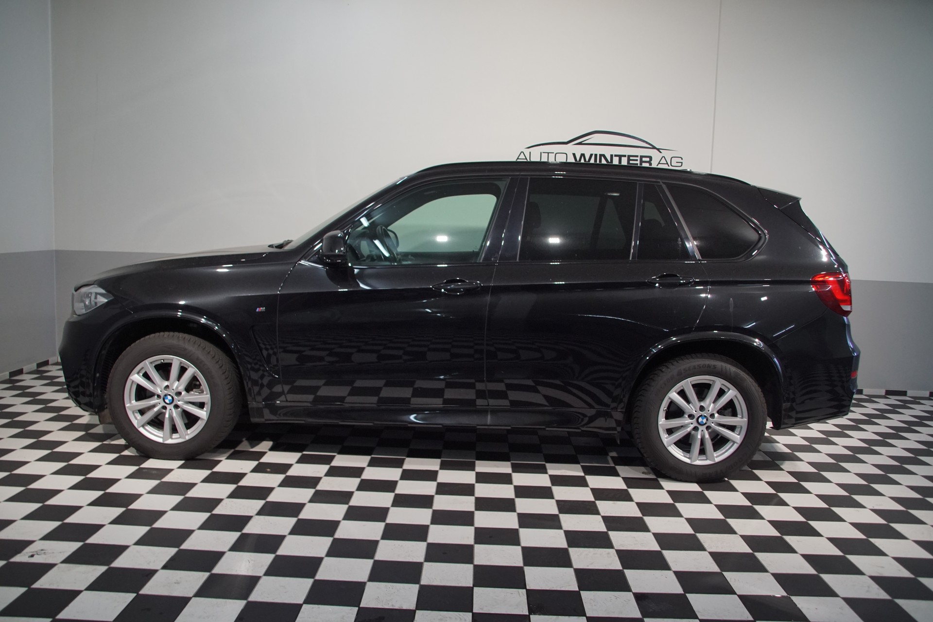 BMW X5 xDrive 30d Pure M Sport Steptronic-image-8