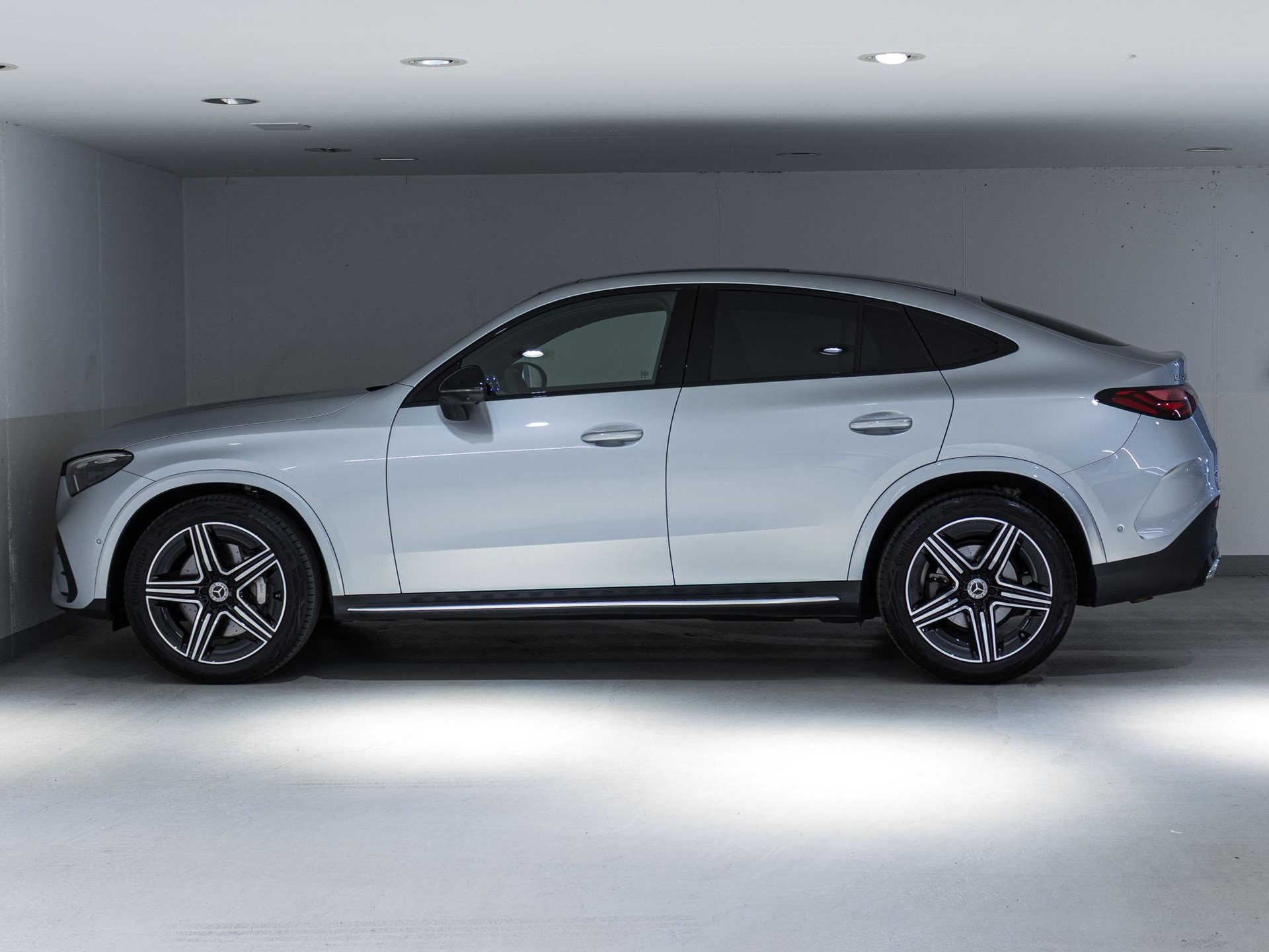 MERCEDES-BENZ GLC 200 4MATIC Coupé-image-4