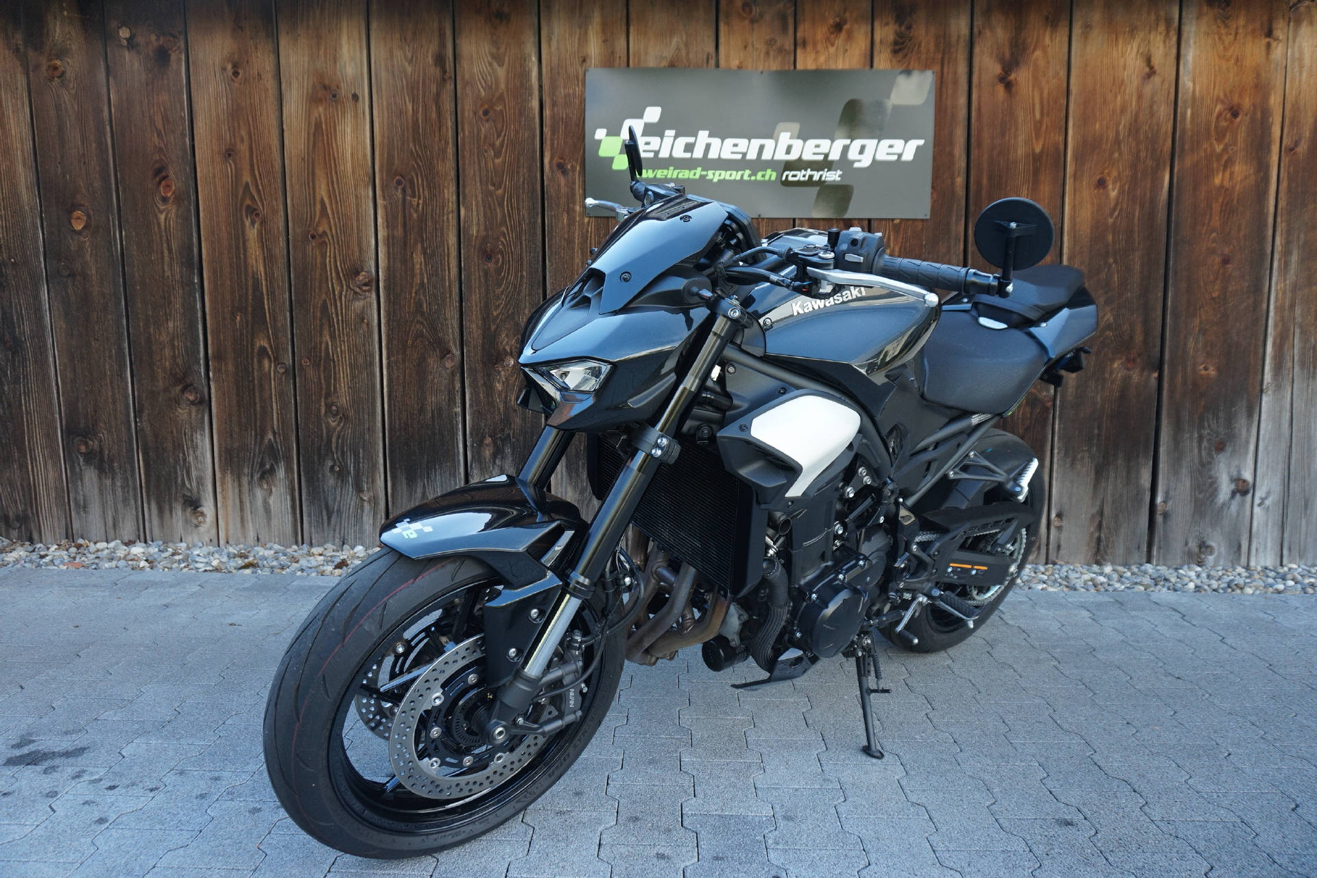 KAWASAKI Z 900 ABS (A2) (35kW) Leovinci LV Corsa S Full Black Edition Auspuff-image-1
