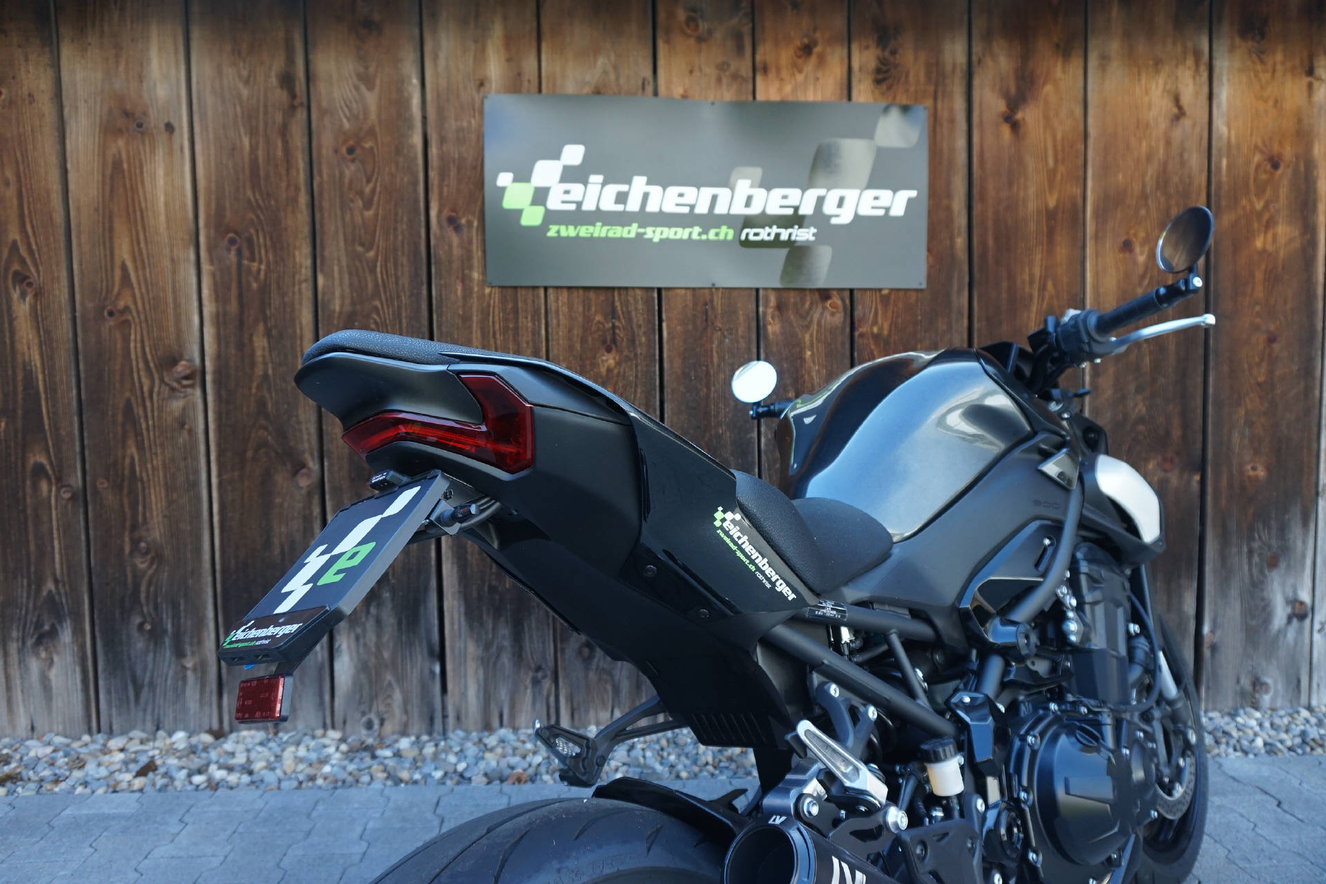 KAWASAKI Z 900 ABS (A2) (35kW) Leovinci LV Corsa S Full Black Edition Auspuff-image-5