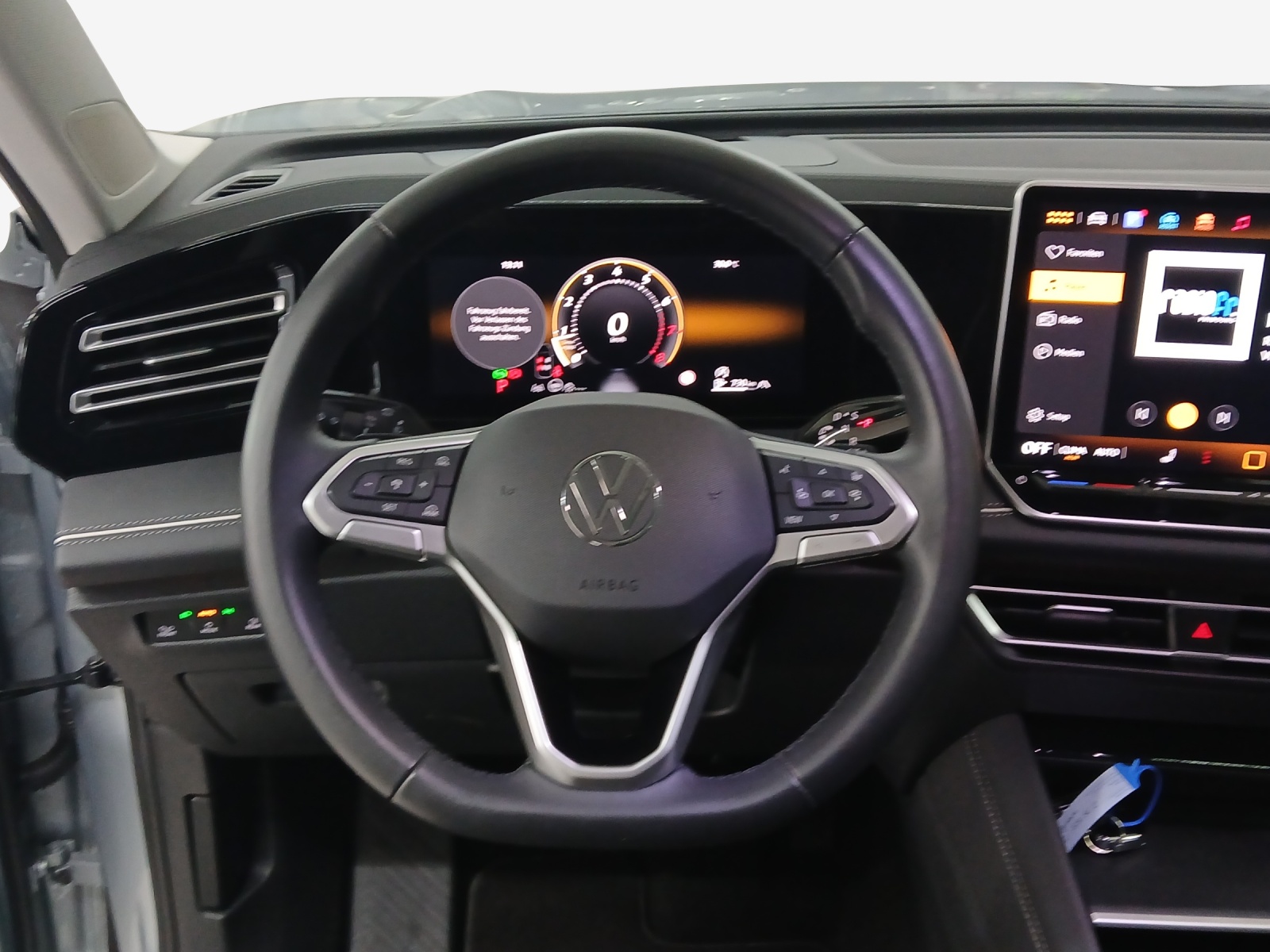 VW Tiguan 2.0 TSI DSG Elegance 4Motion-image-9